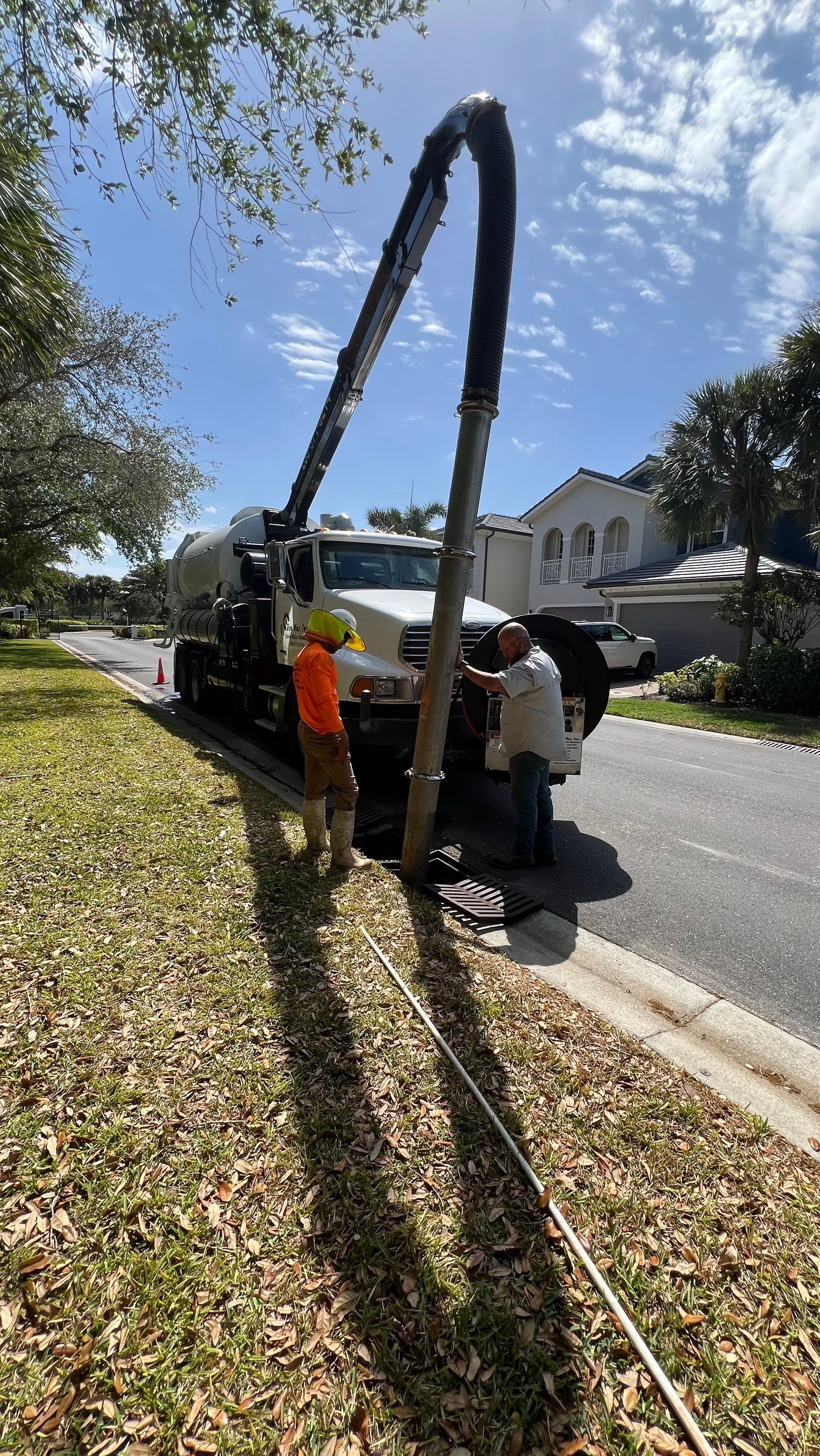 Estero Community Stormwater System Maintenance by APS Power & Water