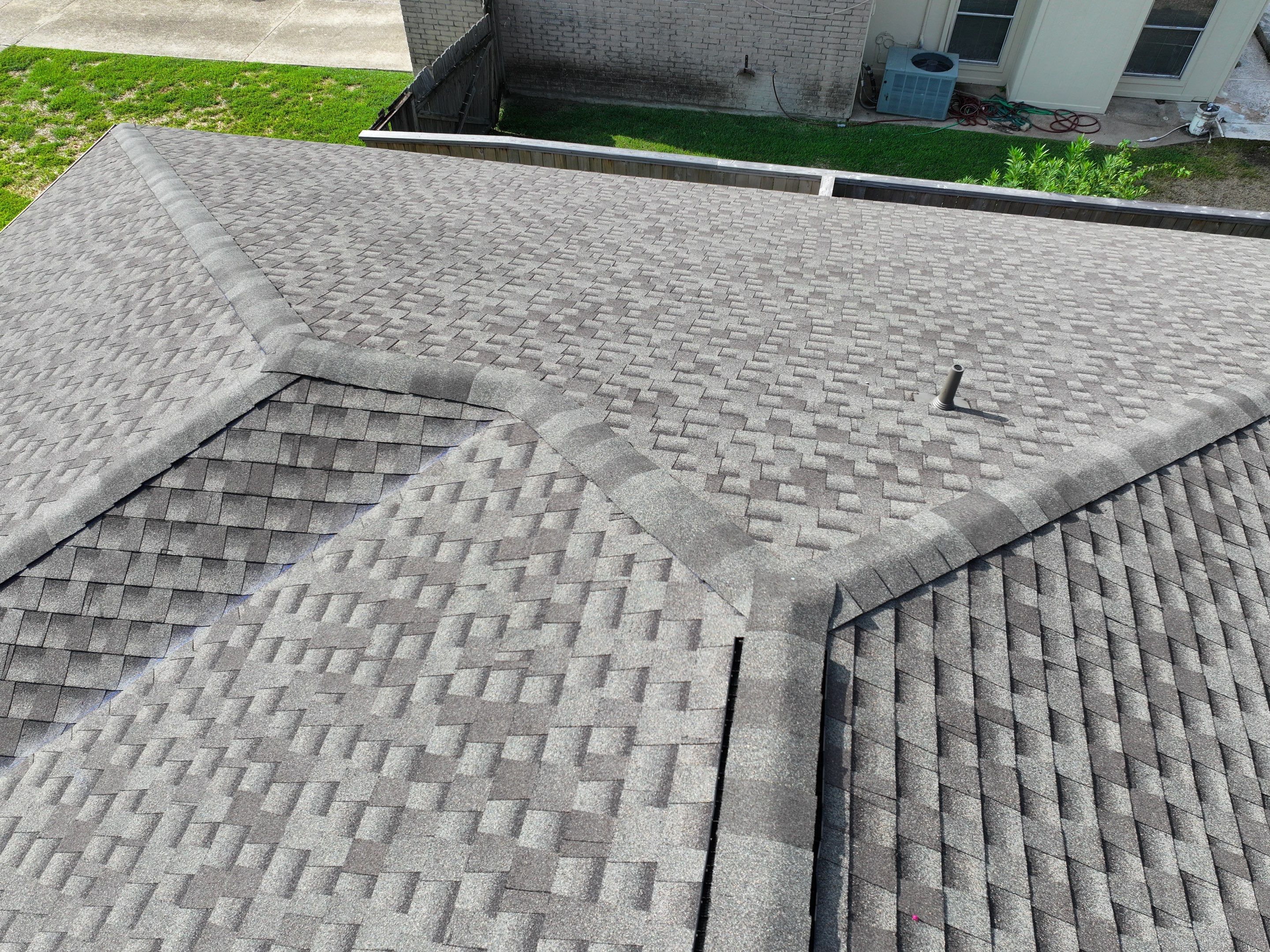 GAF HDZ - Weathered Wood by Elite Roofing LLC