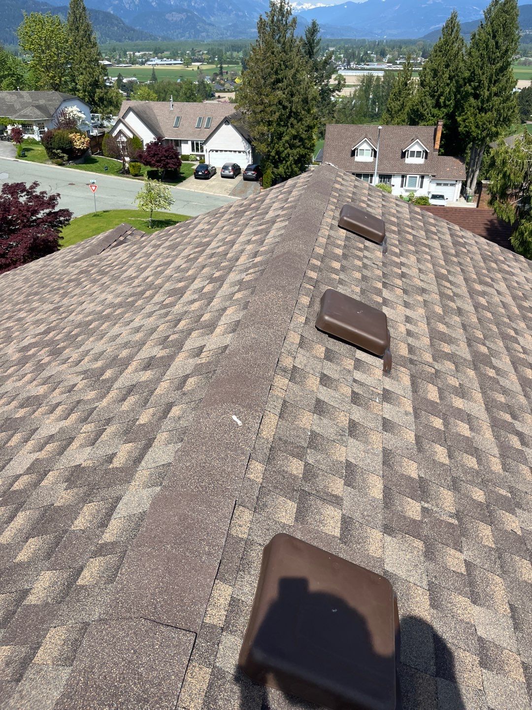 Residential Re-Roof using Timberline HDZ Barkwood by Top Notch Roofing Inc