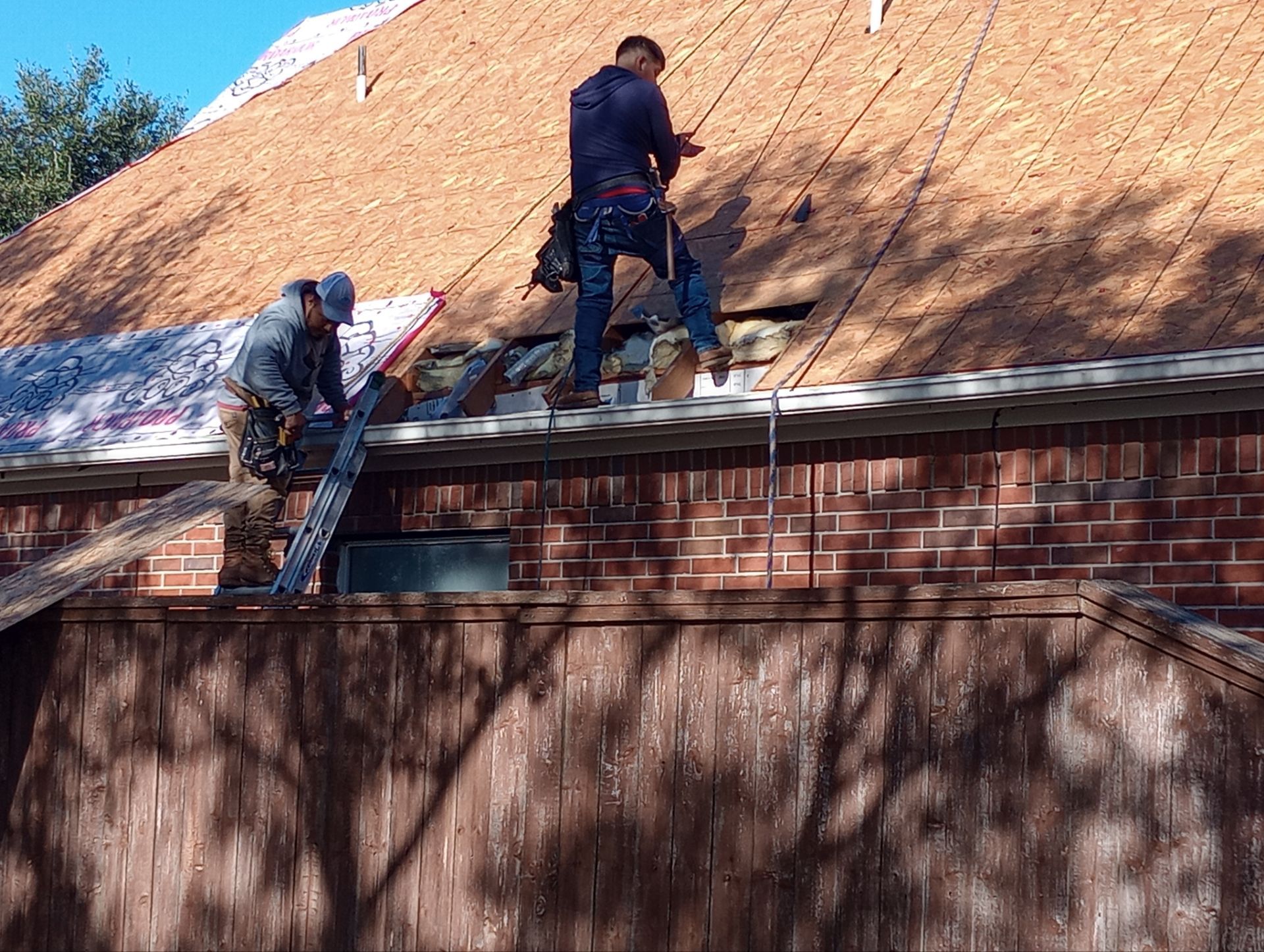 Residential Roofing Installation using Owen's Corning Duration (Lifetime) Shingles by Roof Repair Company