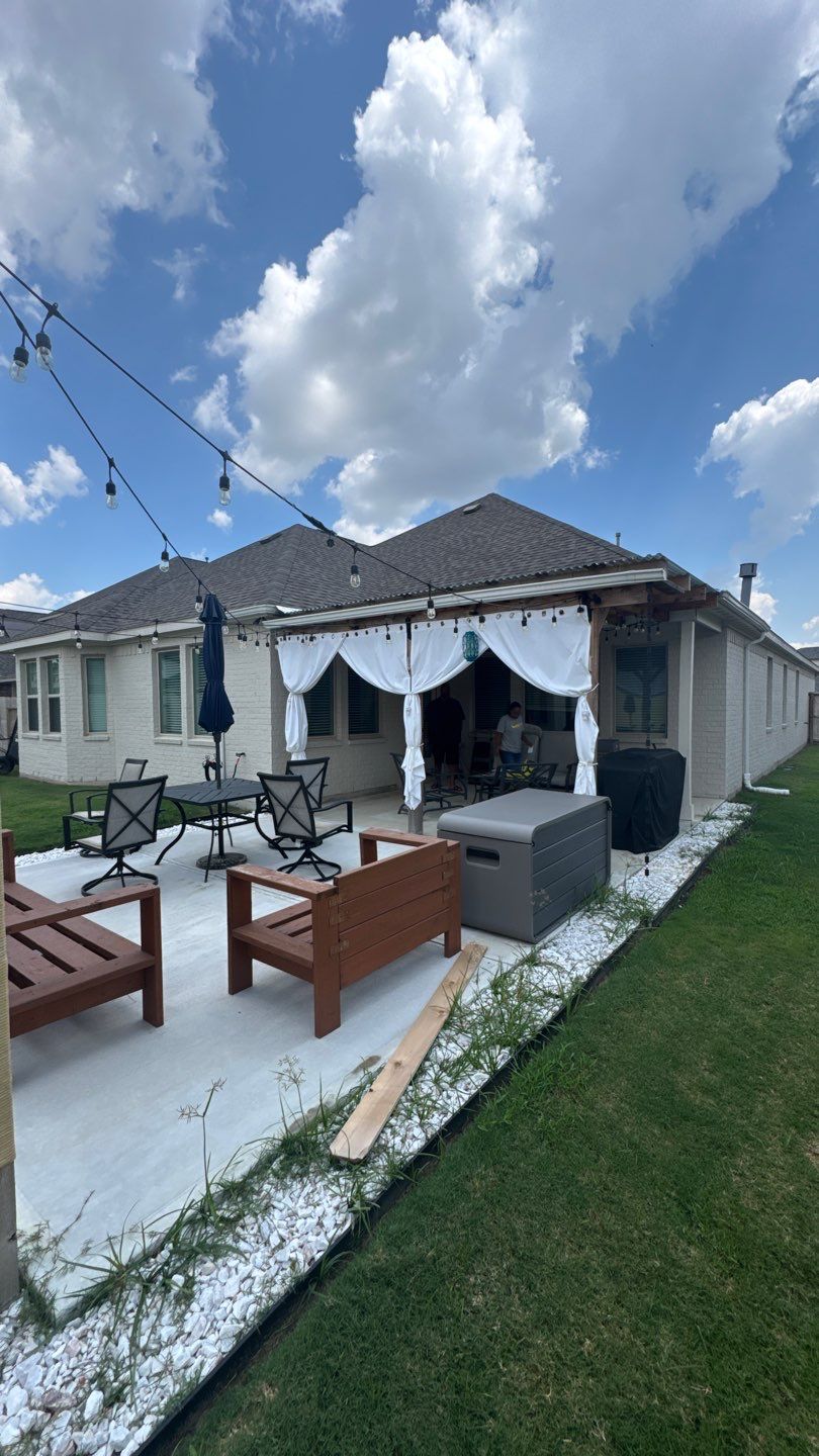 Mr & Mrs Smith  by Texas Urban Elements