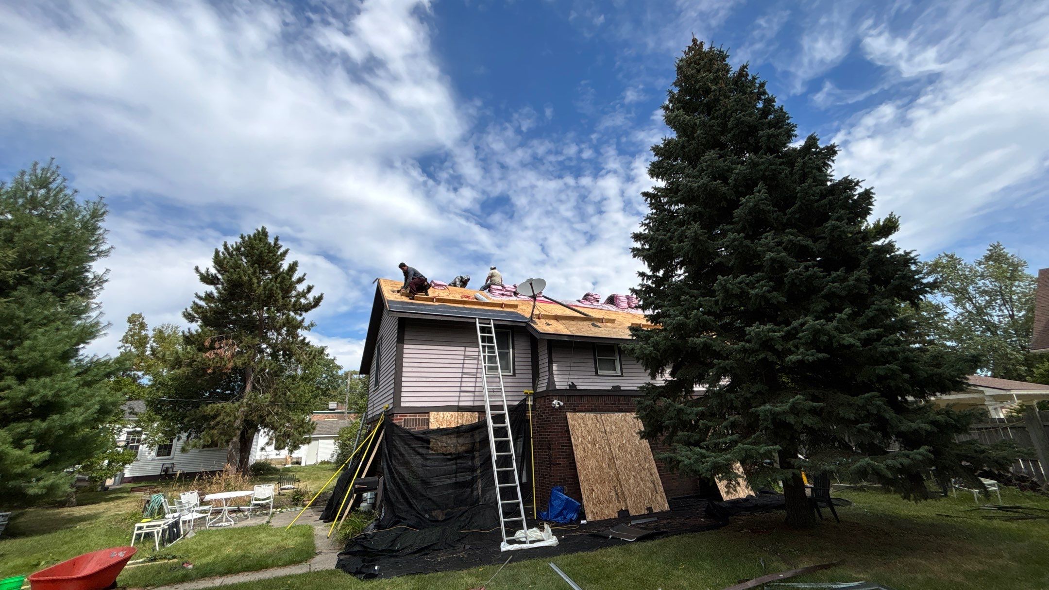 Roof Replacement using Owens Corning Onyx Black by 180 Contractors
