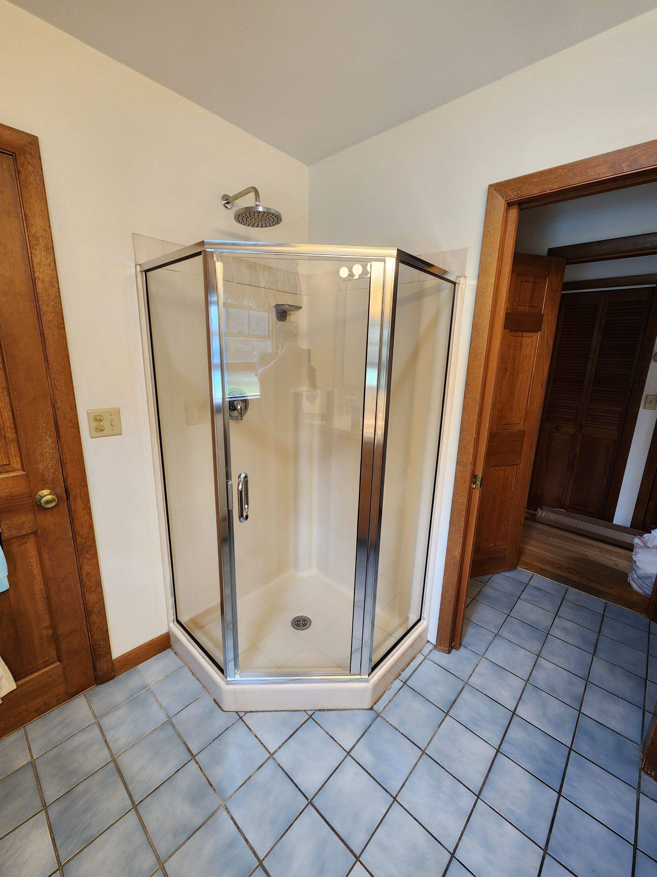 Replacement Neo-Angle Shower Enclosure by Cheshire Glass Company