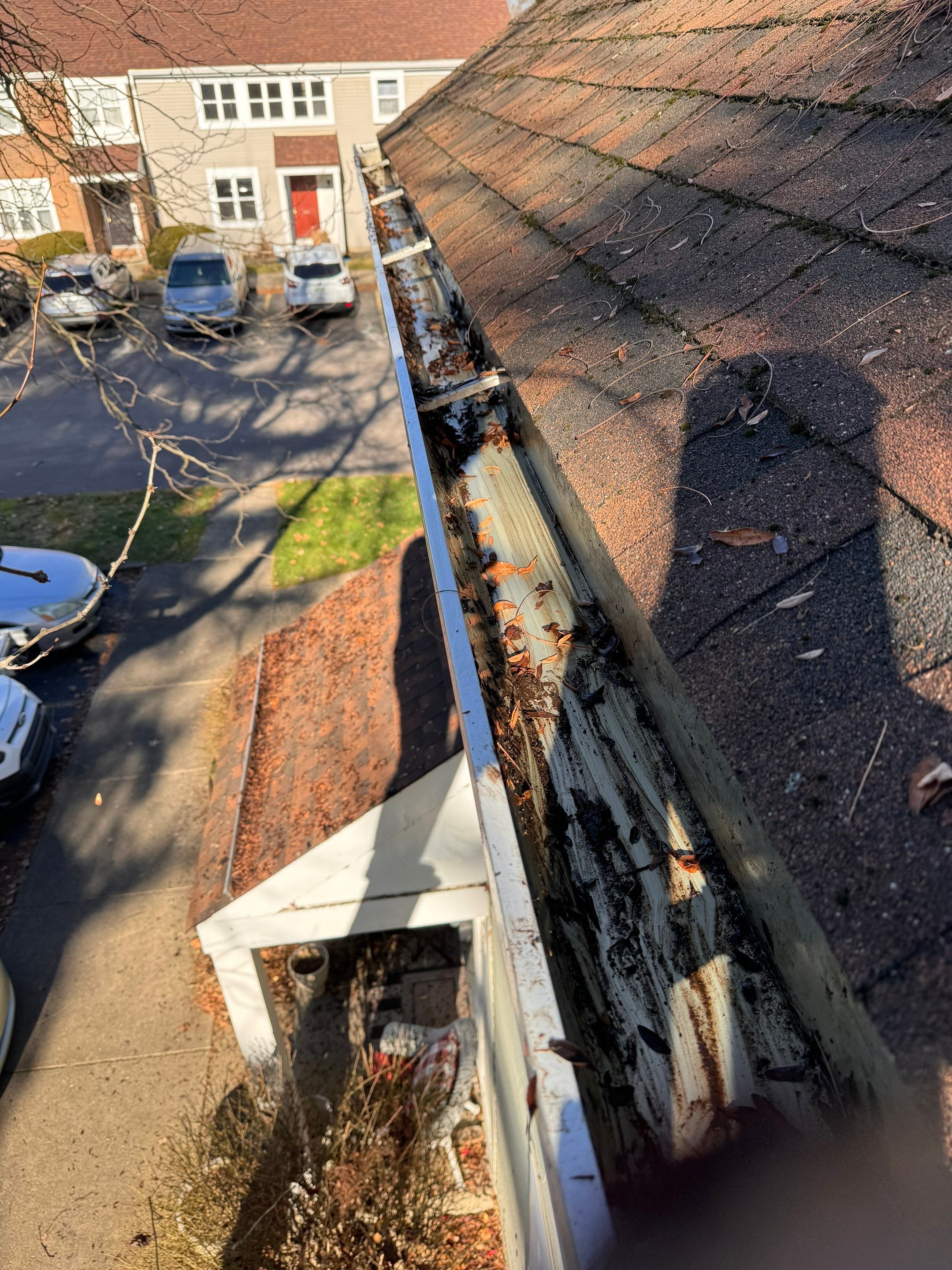 Commercial gutter cleaning Charleston, WV after photo with clean gutters