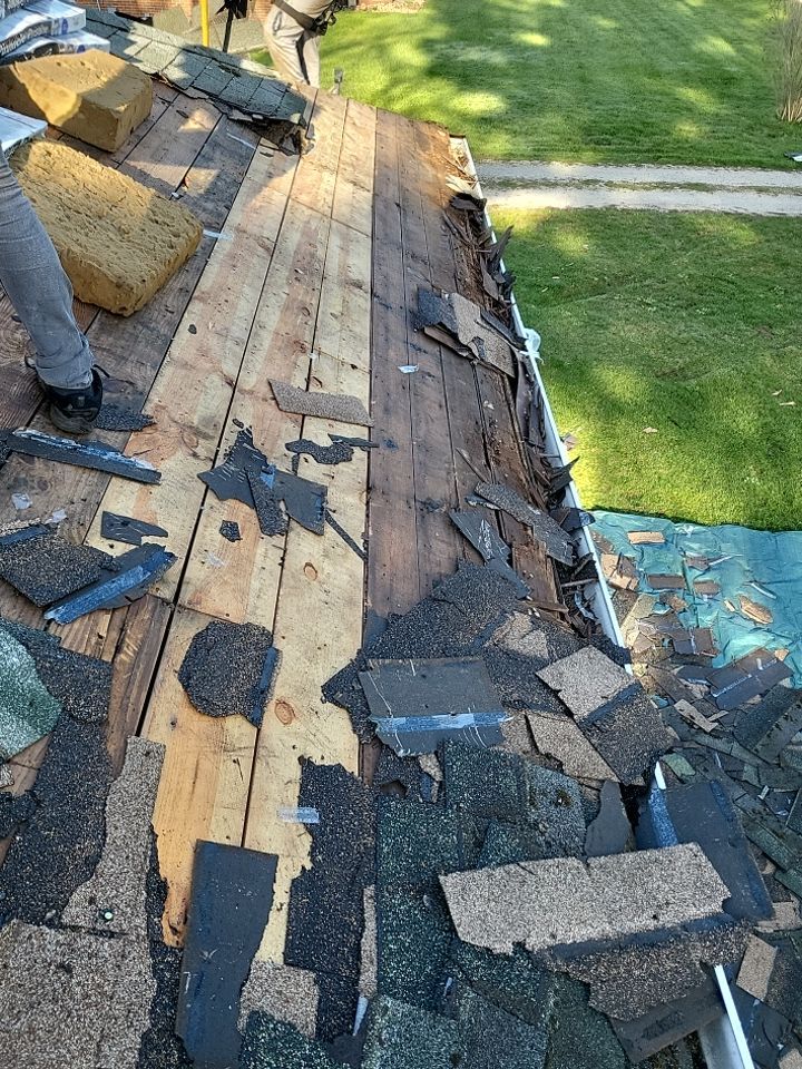 ATLAS PINNACLE COLOR: COASTAL GRANITE DRIP EDGE: BLACK by Eagle Eye Roofing