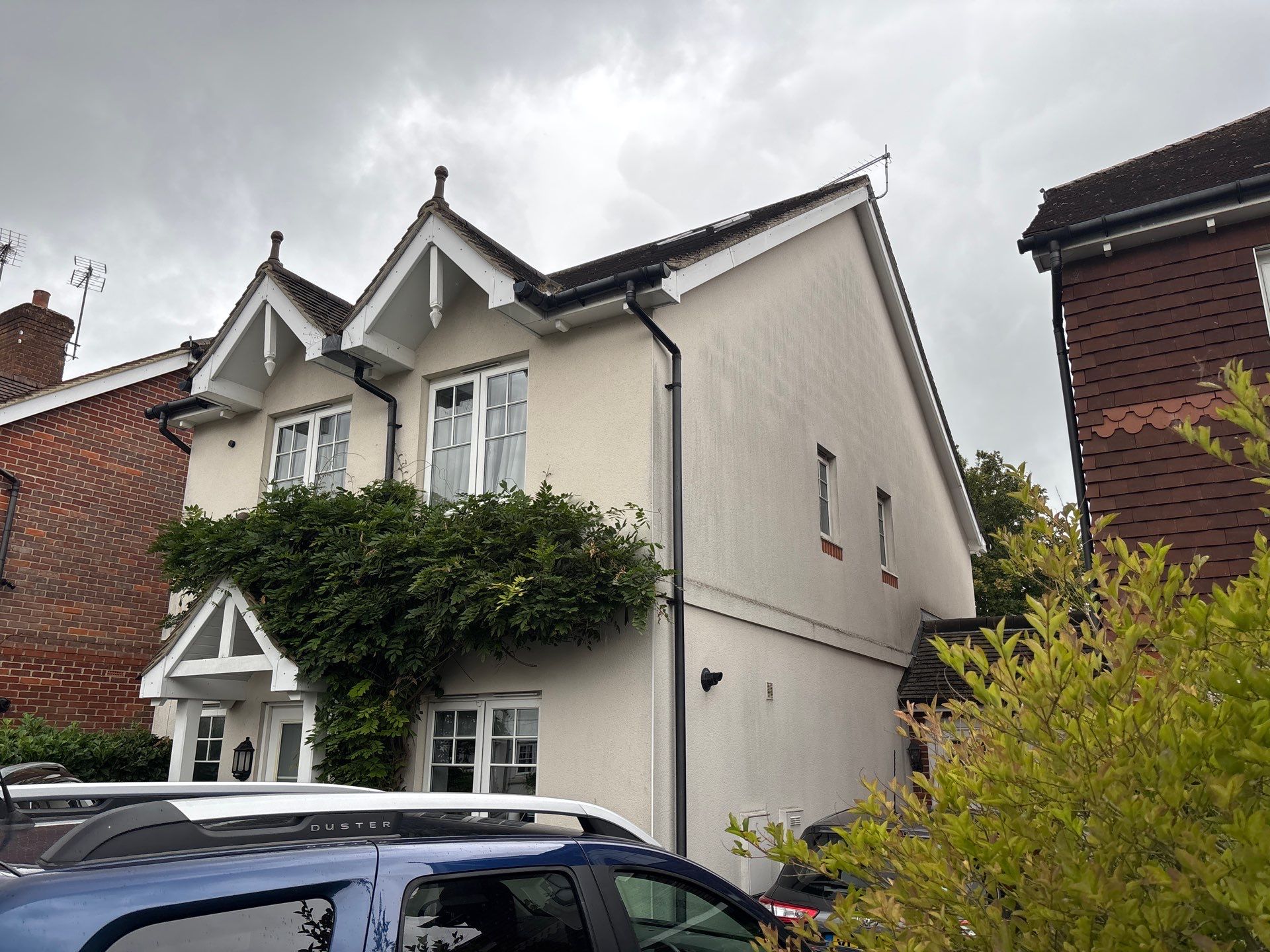 Render Cleaning by Ges Exterior Cleaning ltd