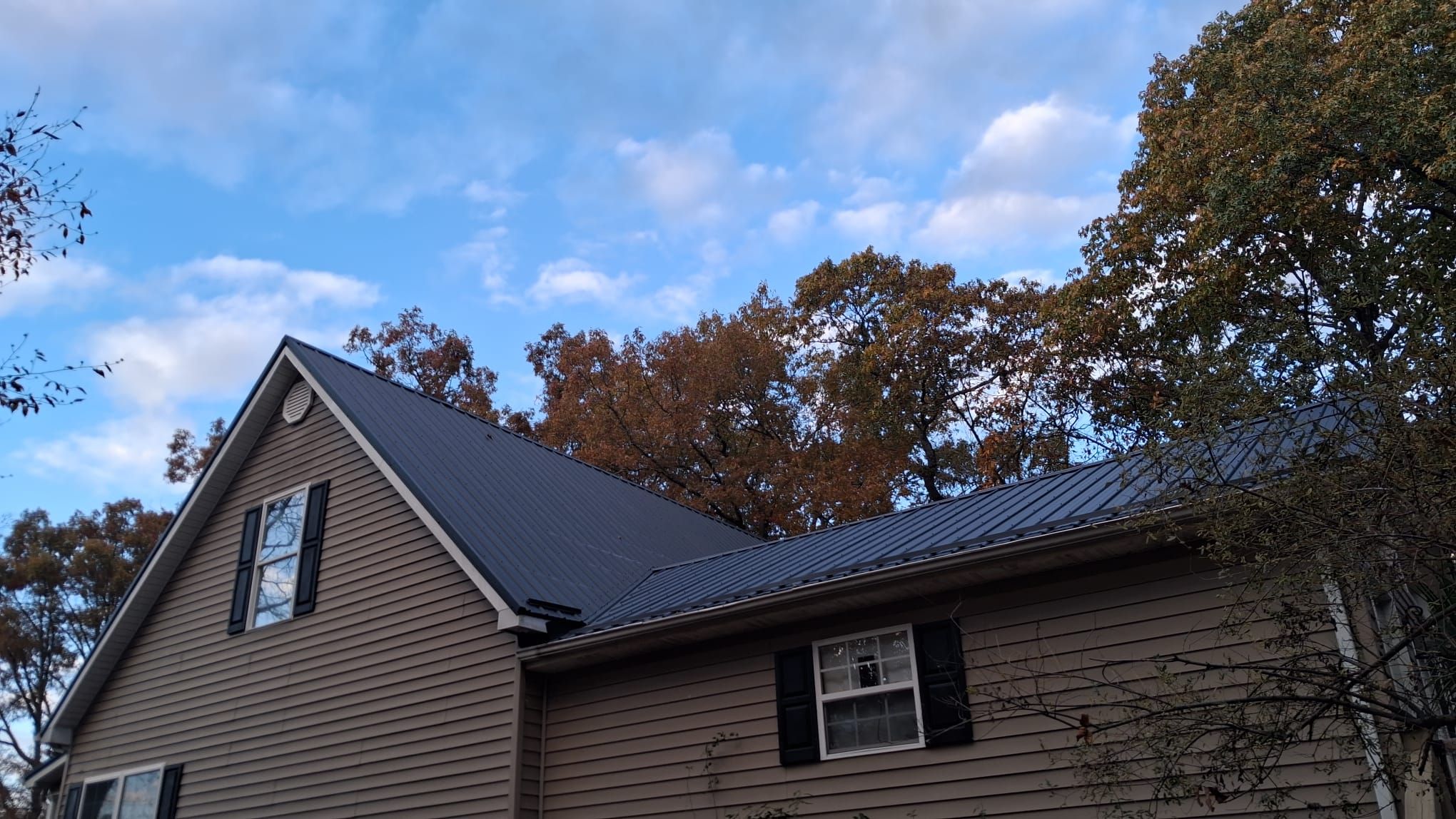 Hedrick Residence by Omnia Roofing