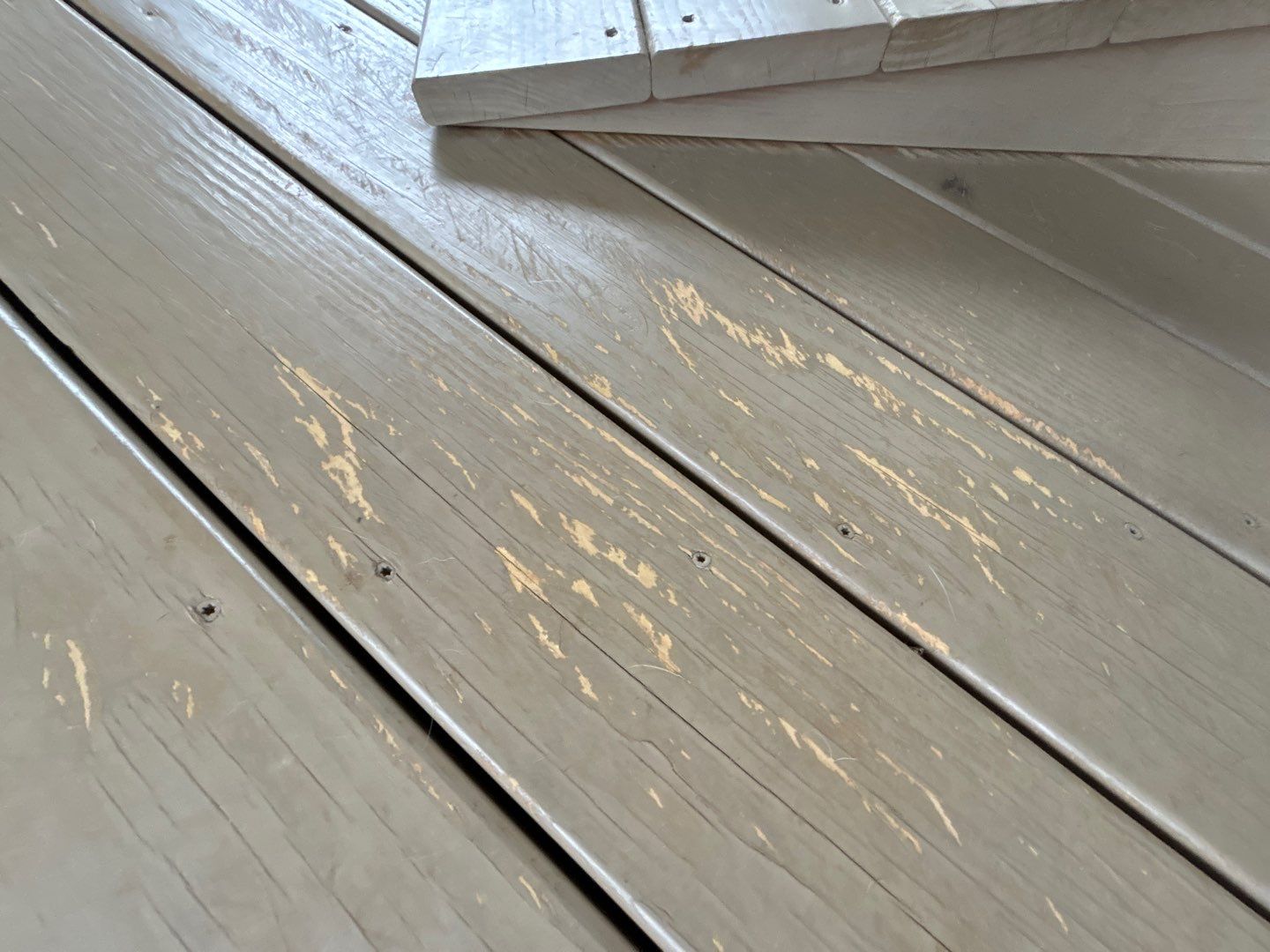 Weathered Deck using AcryFin by DuraSeal