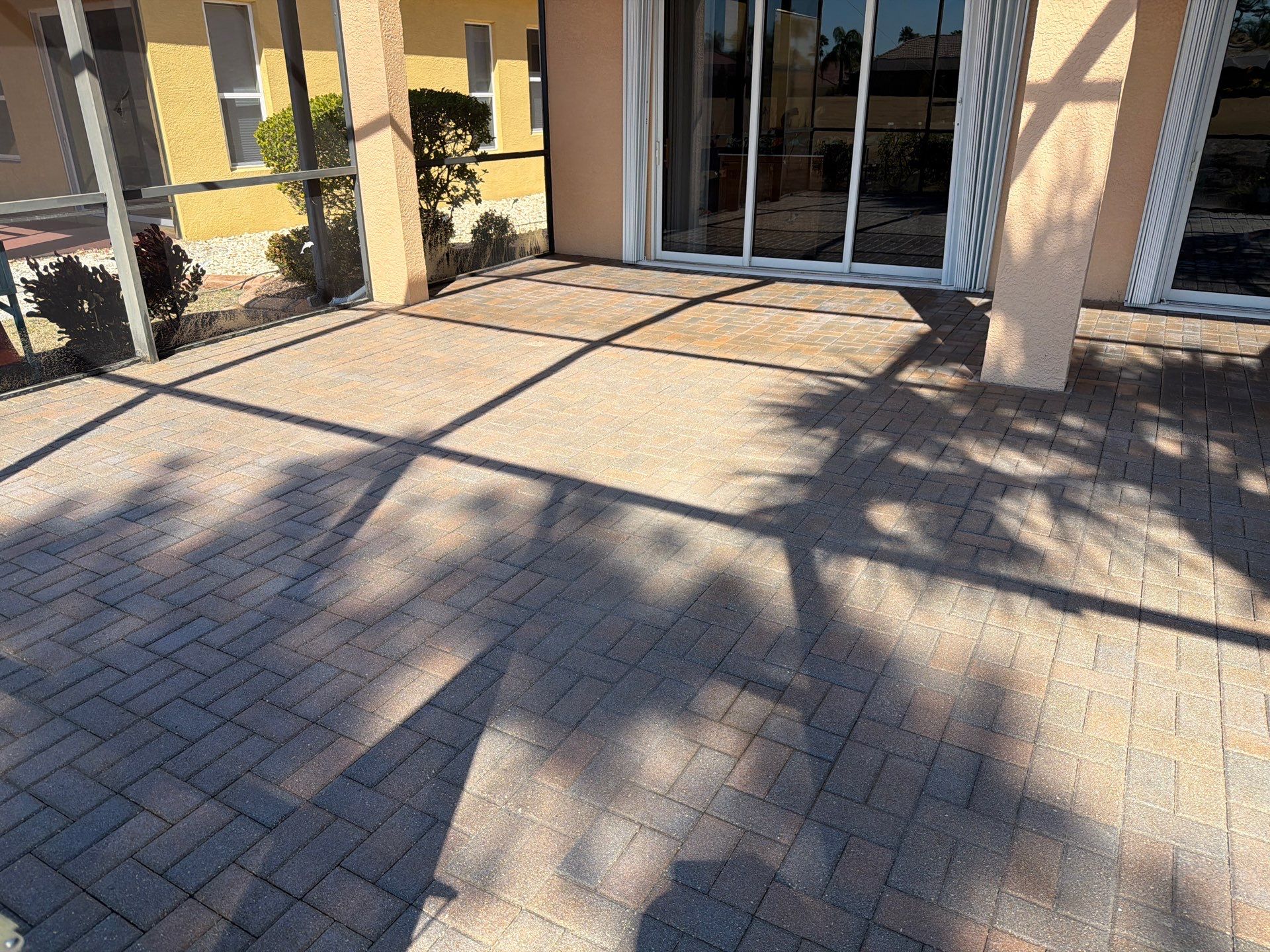Lanai and Driveway Paver Sealing Project in Sun City Center by Supreme Paver Experts