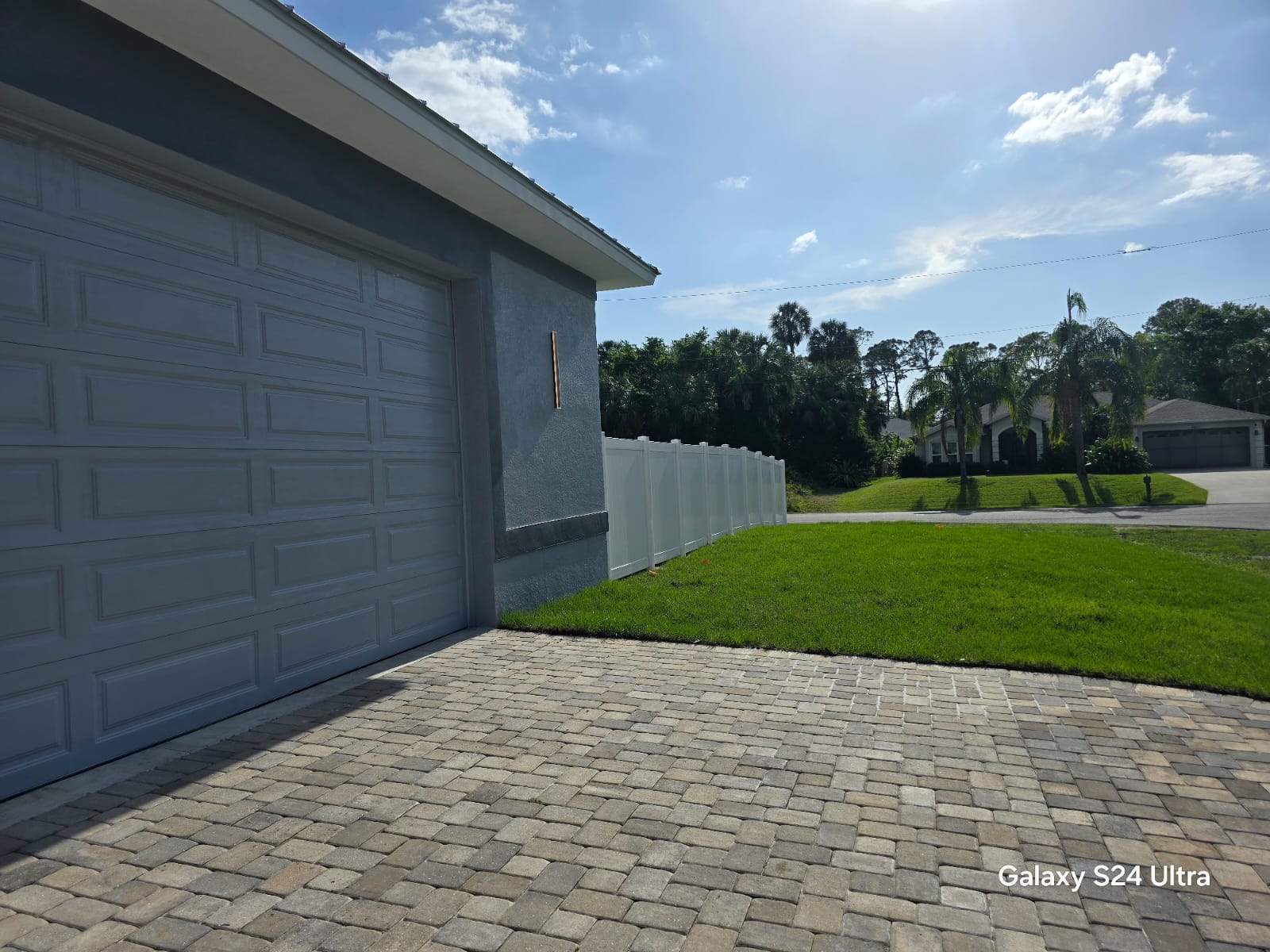 Residential White Vinyl Privacy Fence Installation in North Port by True Fence LLC