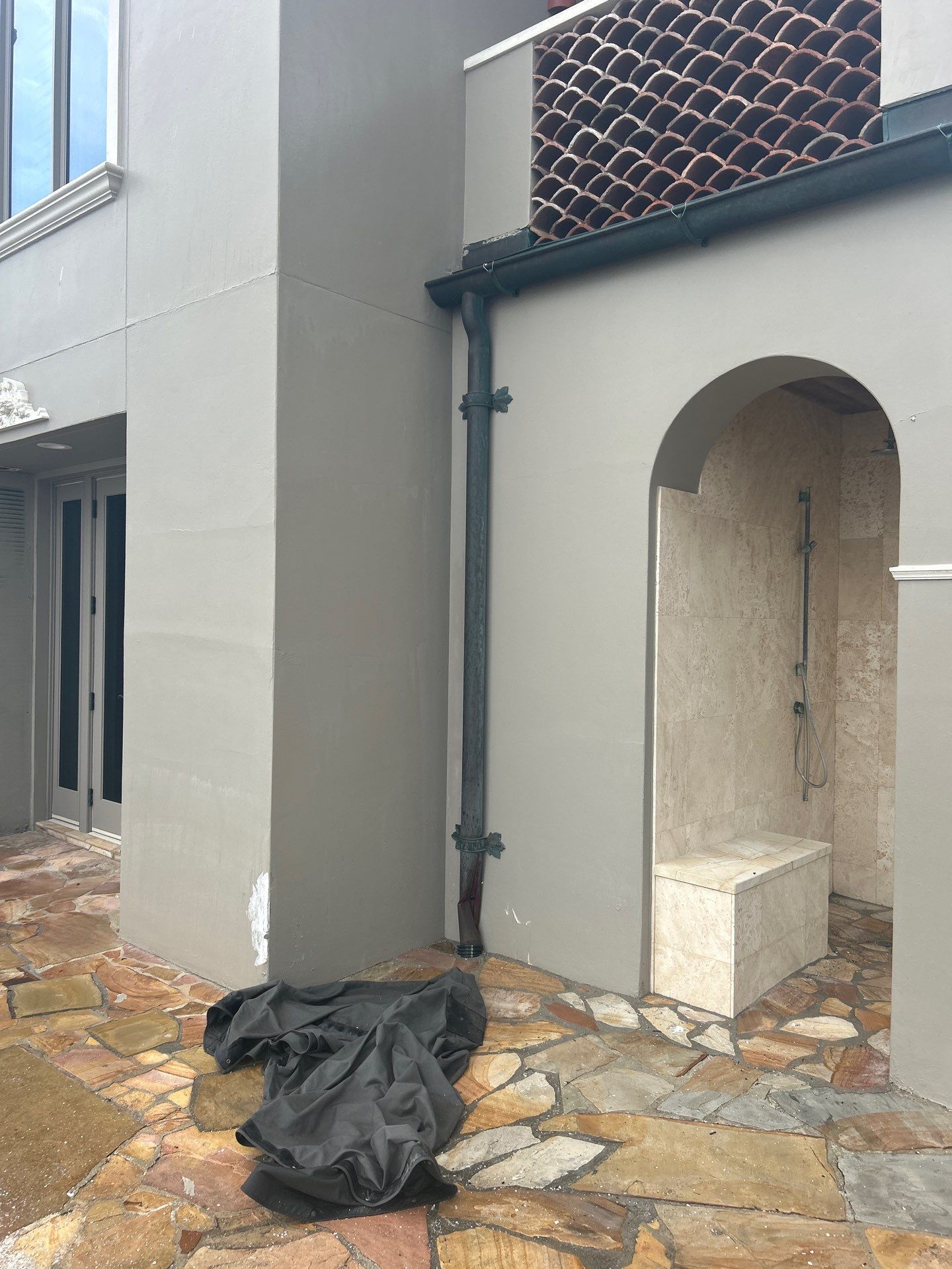 Half-Round Aluminum Gutters Installed in Nokomis FL by Gutter Professors