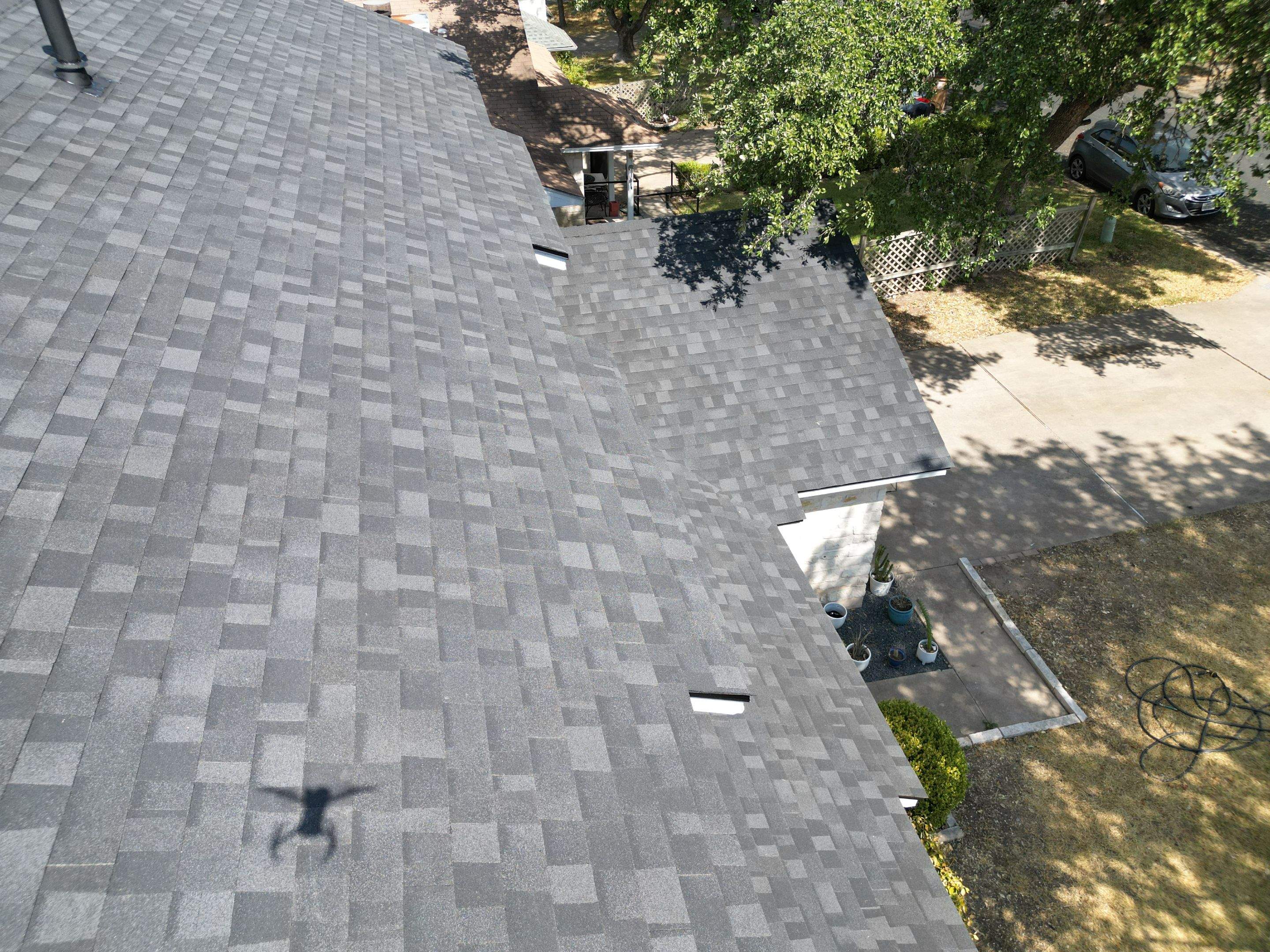 Onyx Black - Owens Corning TruDefinition Duration by RoofsOnly.com
