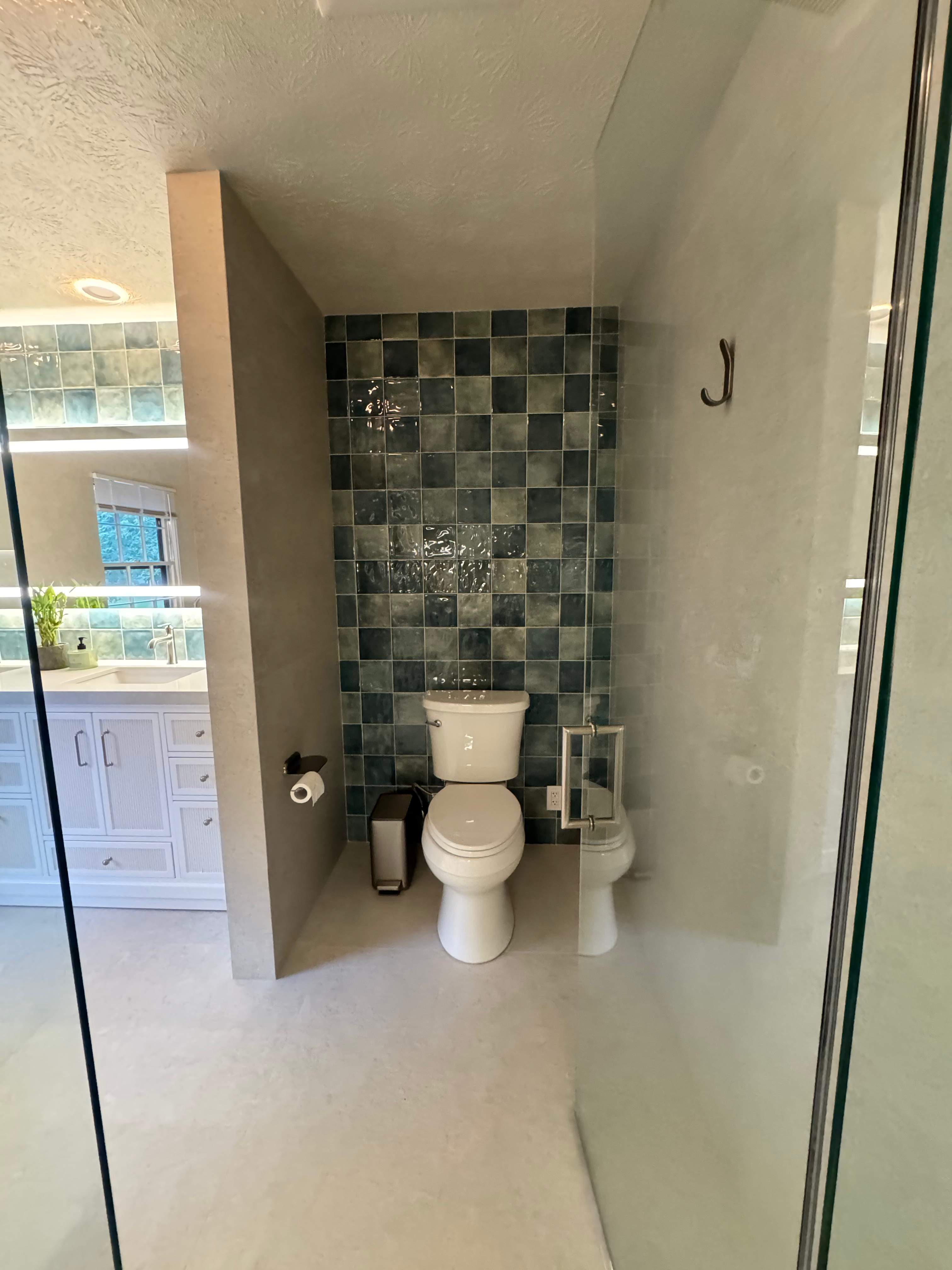 Master bathroom remodel by Prudencio