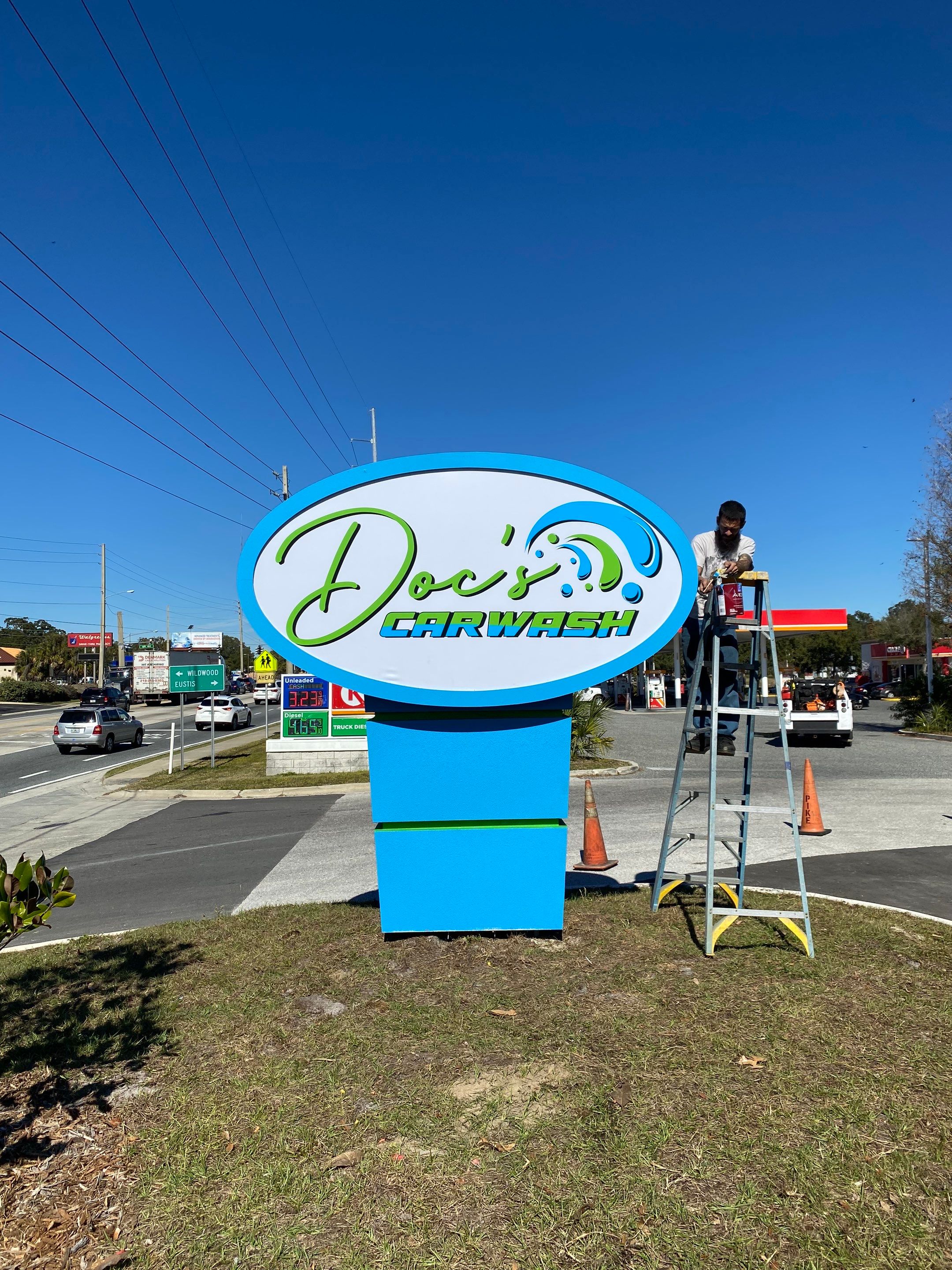 Pylon Sign for Doc's Carwash by SignCrafters