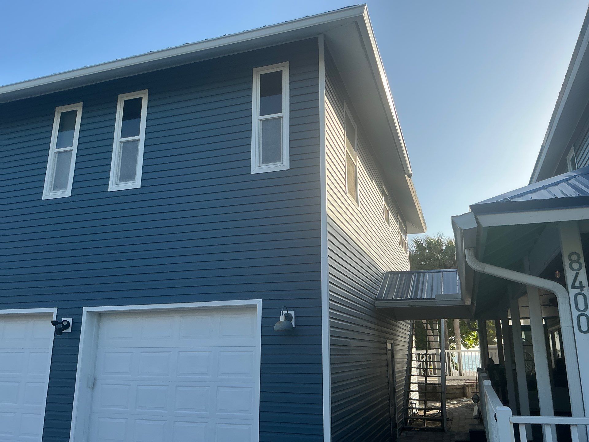 6-inch Seamless Gutters in Englewood FL by Gutter Professors