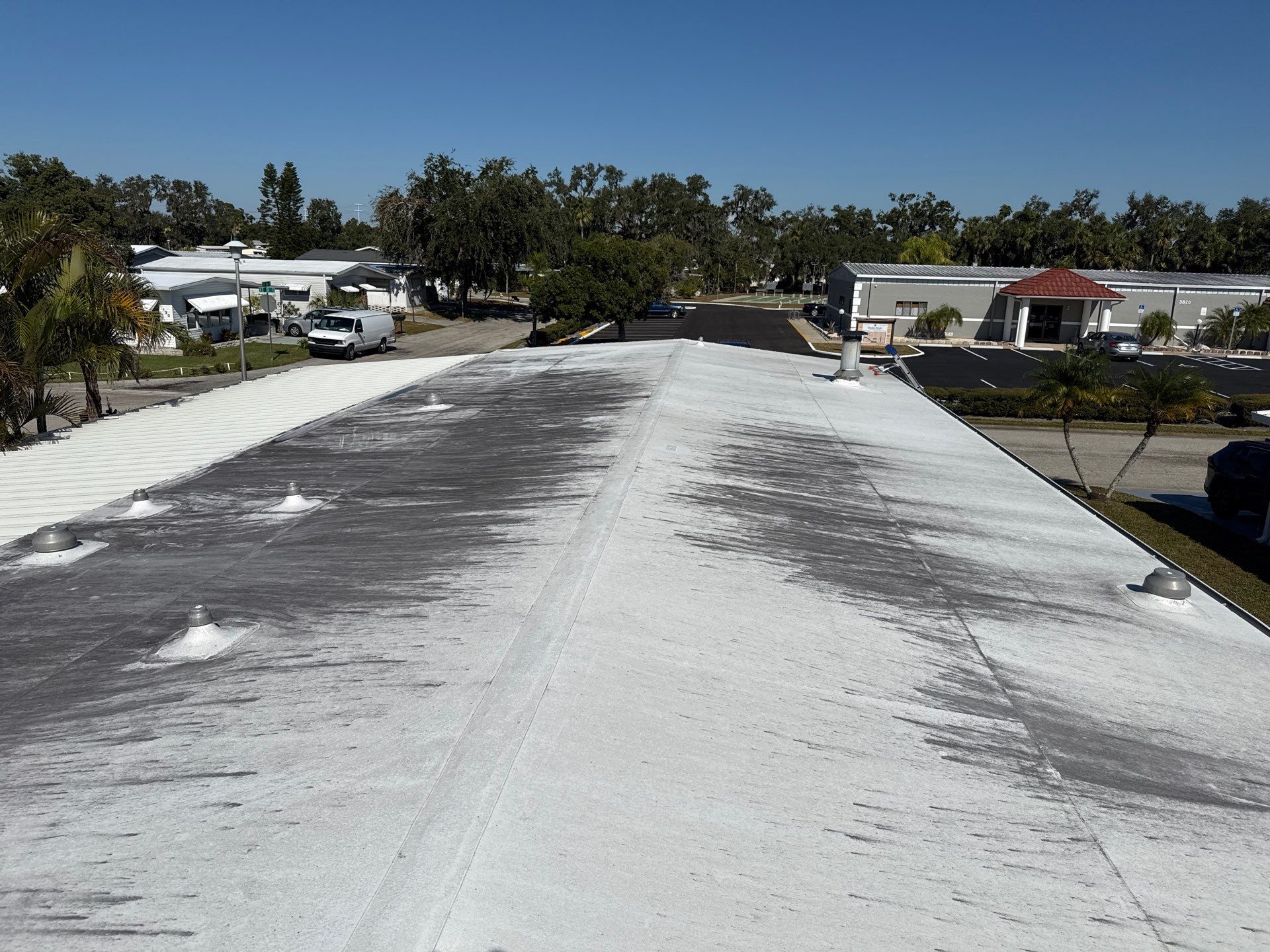π TPO Roof Looking Like New Again! by Sunshine AquaWash