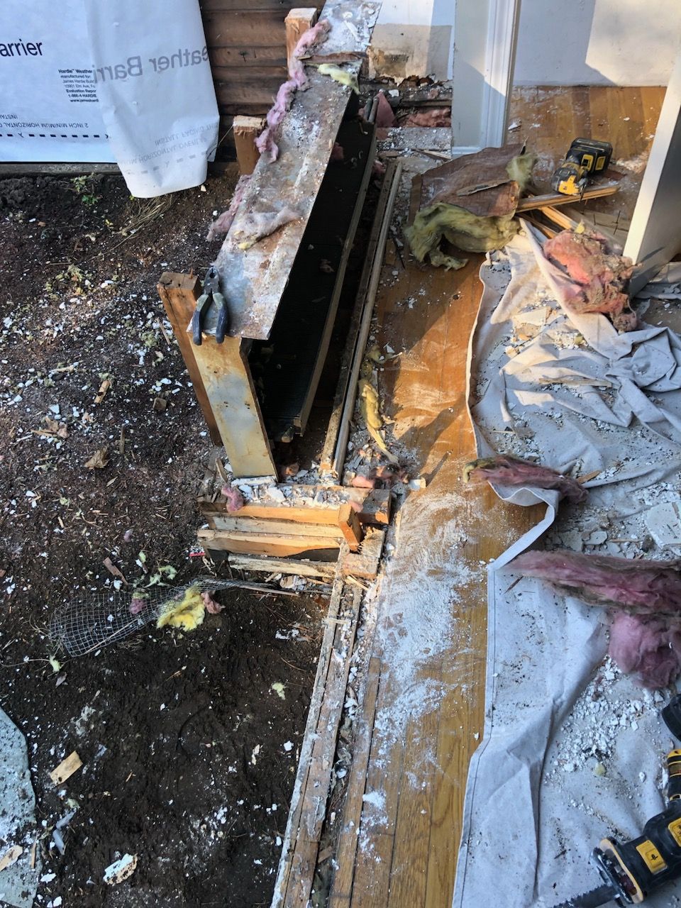 Exterior remodeling in Carlsile, MA by UBrothers Construction