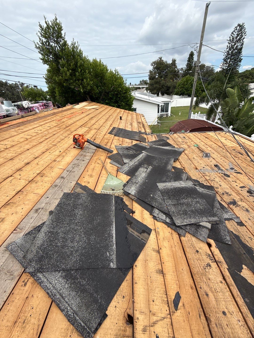 Project in Seminole 33772 by Mitchell Roofing Company LLC 