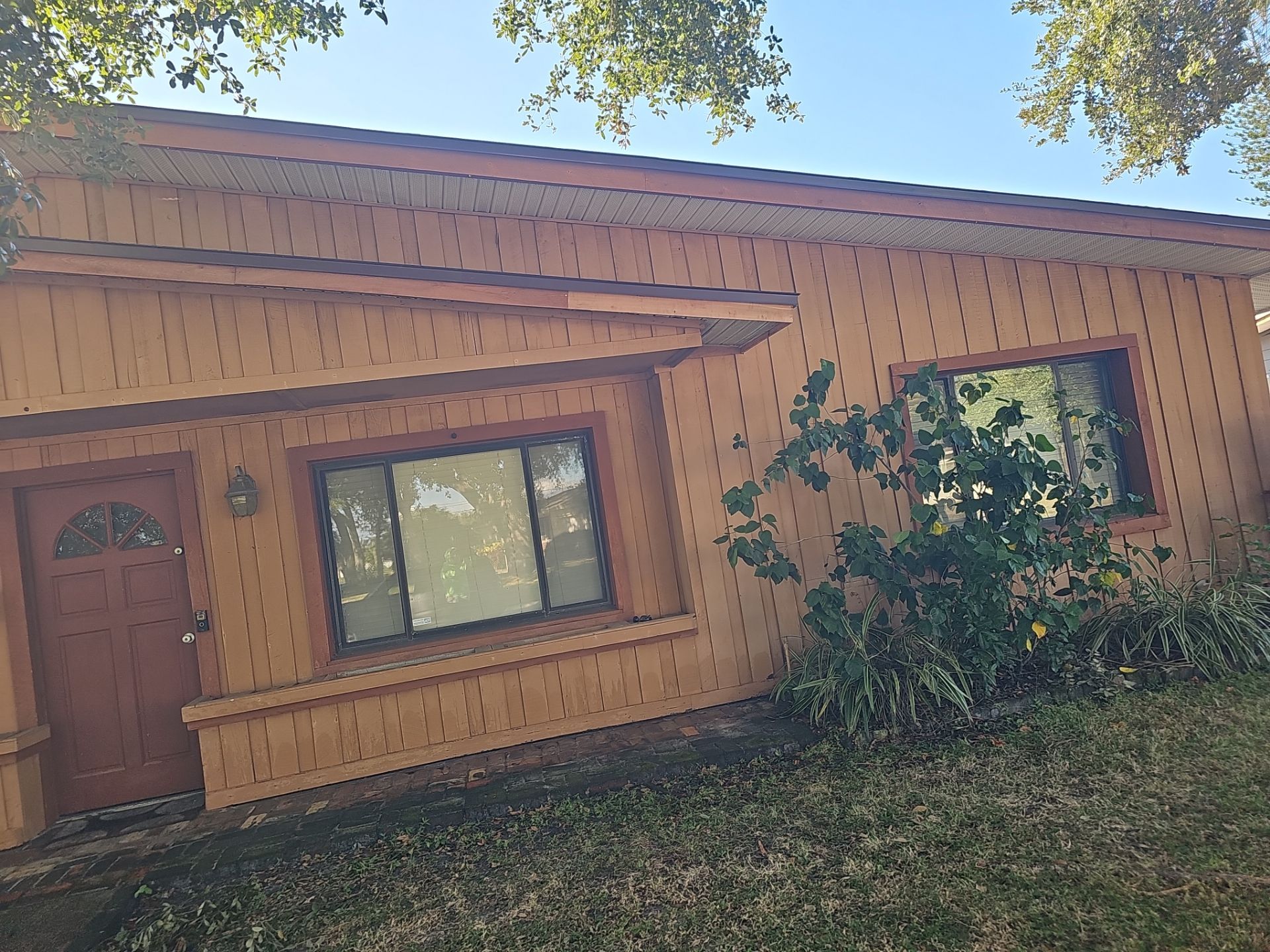 Project in St. Petersburg 33702 by Mitchell Roofing Company LLC