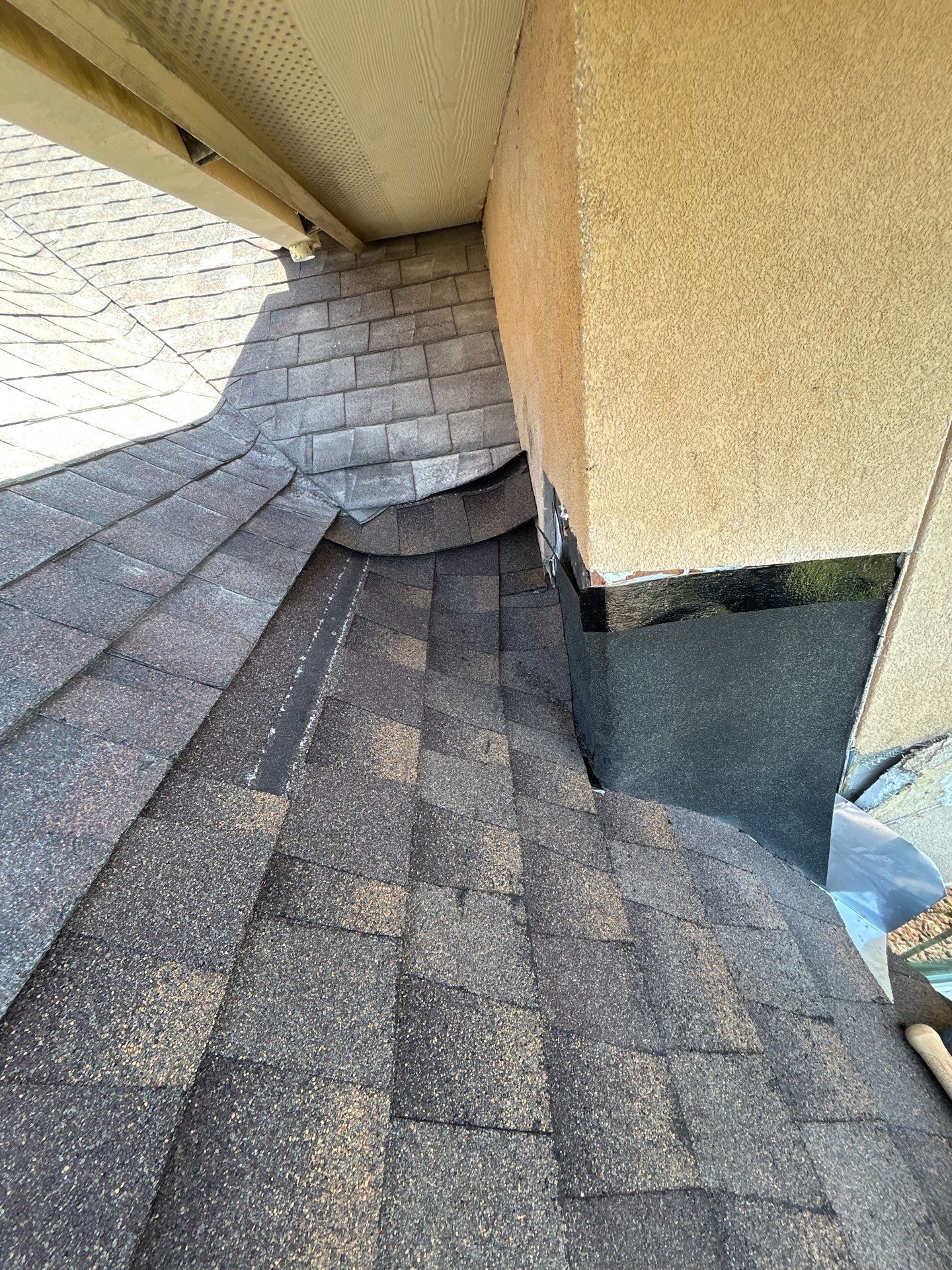 Stucco Problems in Paradise  by Bayfront Roofing and Construction