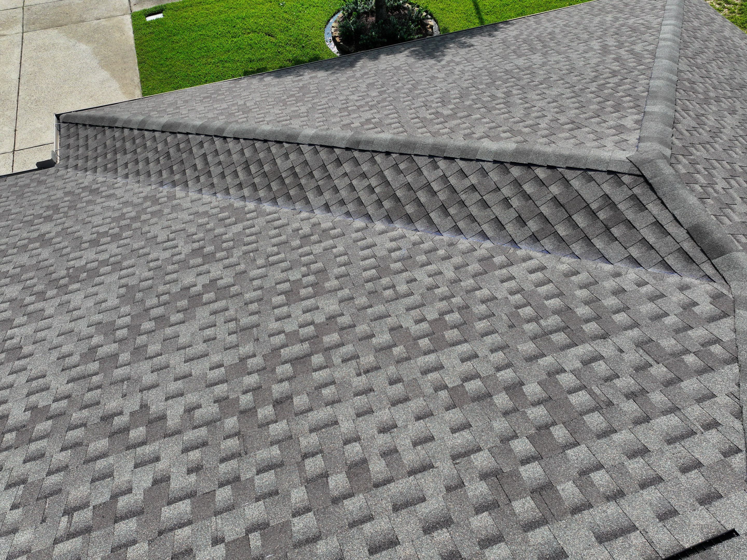 GAF HDZ - Weathered Wood by Elite Roofing LLC