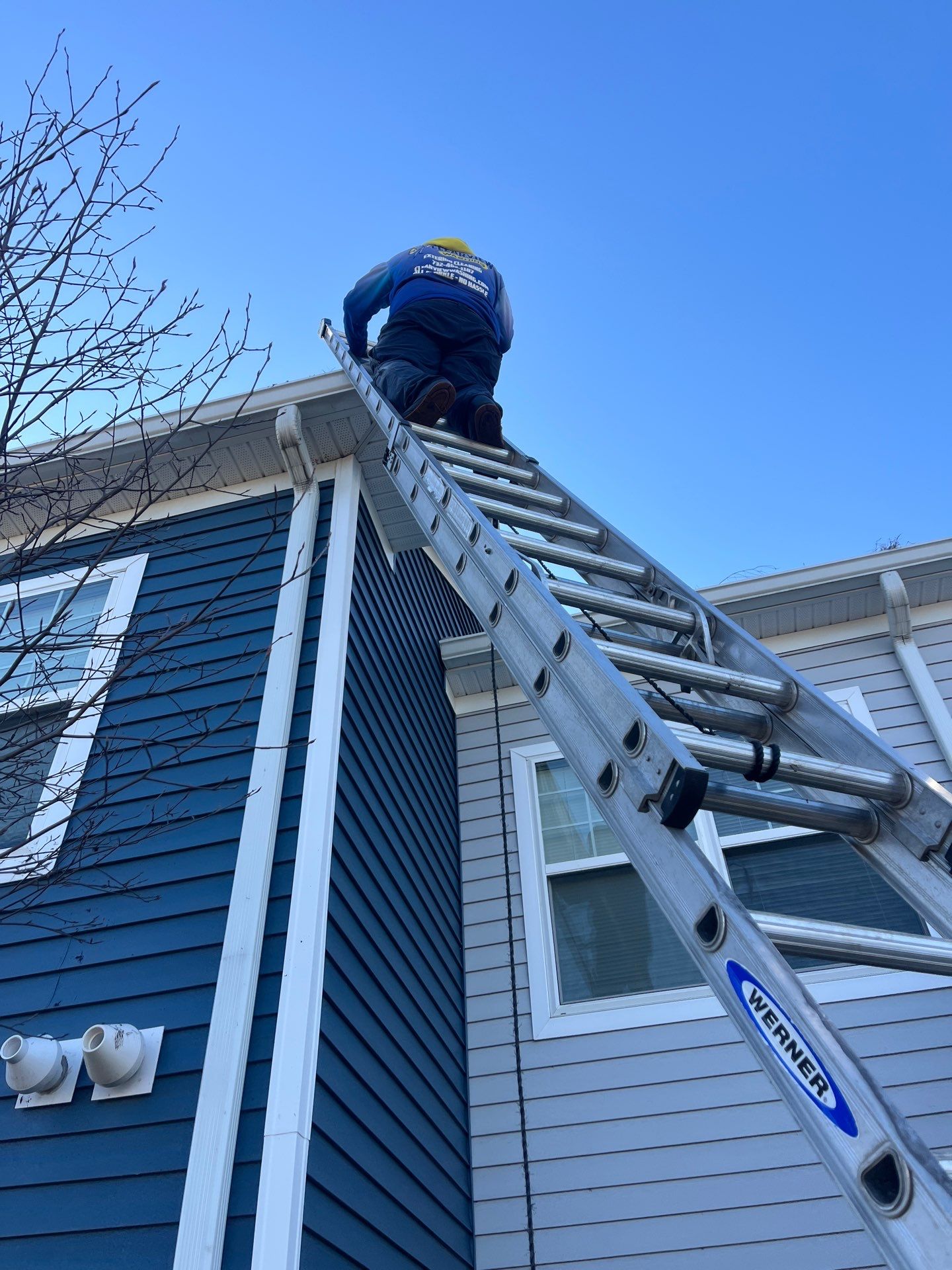 Gutter Cleaning in Cranbury, NJ by Clearview Washing