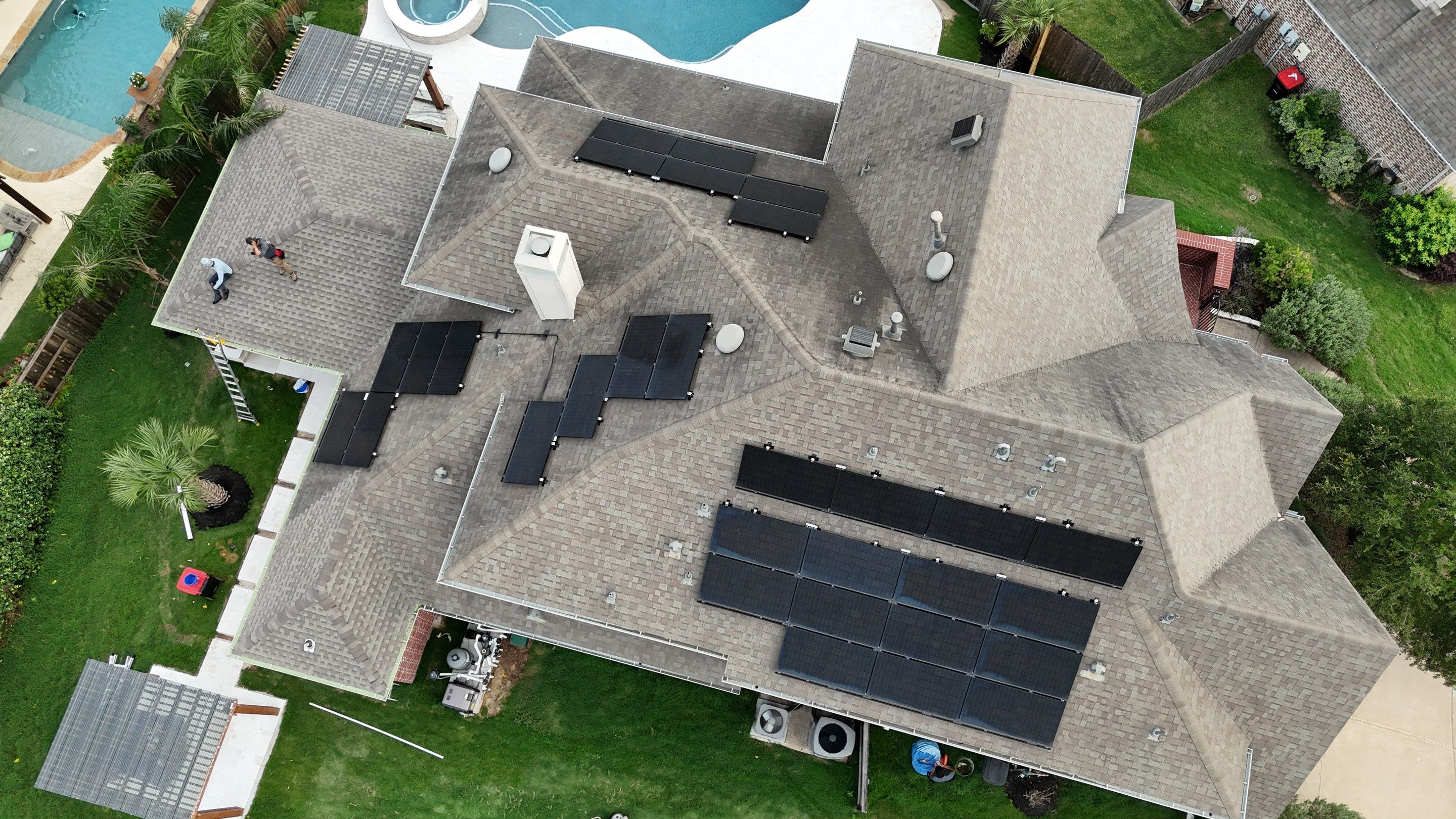 D&R In SugarLand Tx  by Sunaura Solar