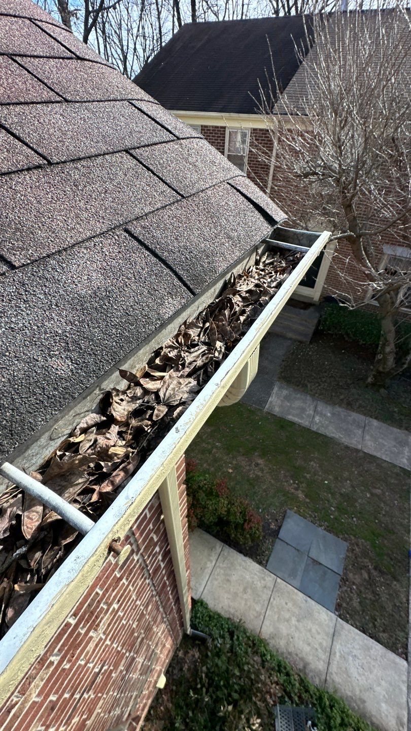 Burke CertainTeed Landmark Pro Roof in Max Def Espresso by RM Banning, Inc.