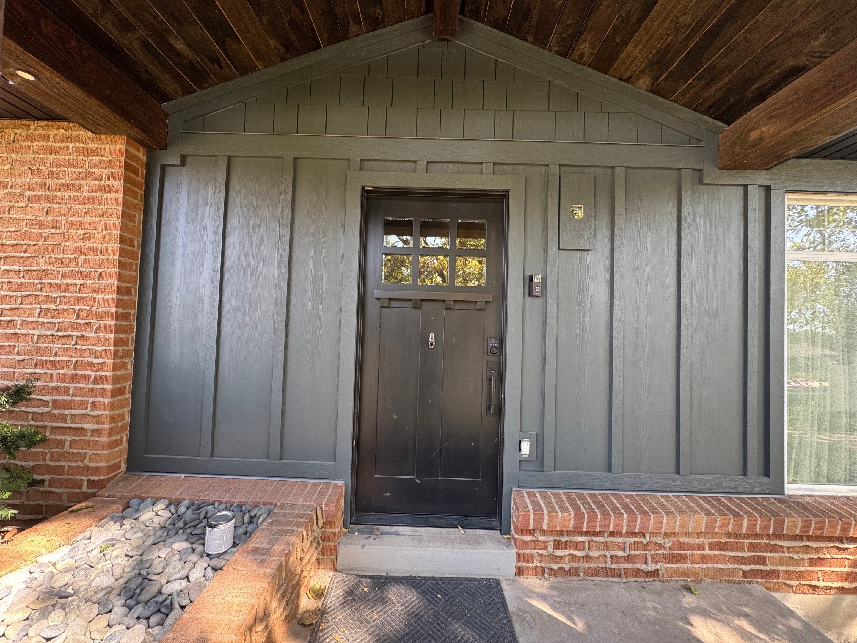 Bountiful | Hardie Mixed Siding & Detached Garage | Iron Gray by Ideal Siding Utah