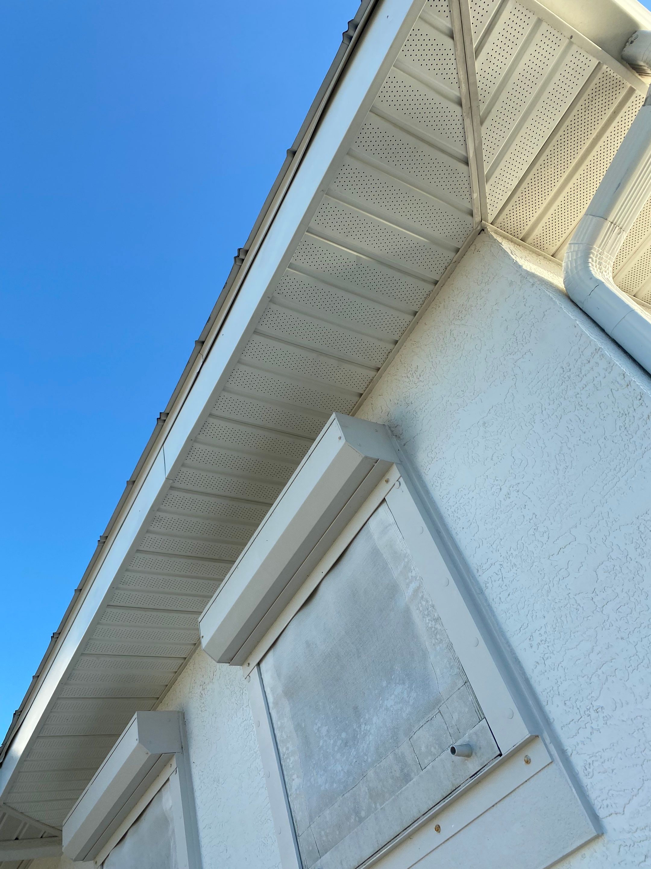 Seamless Gutter Installation for Beach Homes in Sarasota FL by Gutter Professors