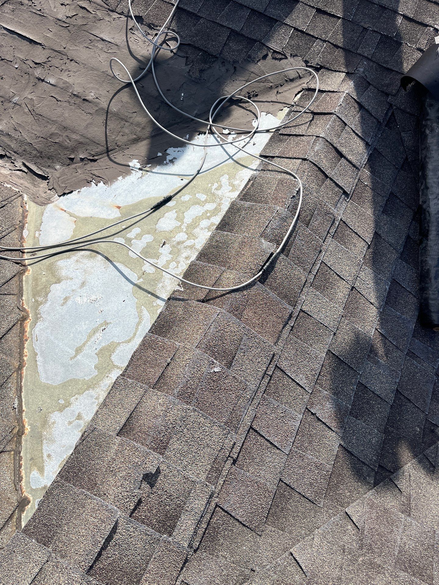 Residential Roofing Installation using Owen's Corning Duration (Lifetime) Shingles by Roof Repair Company