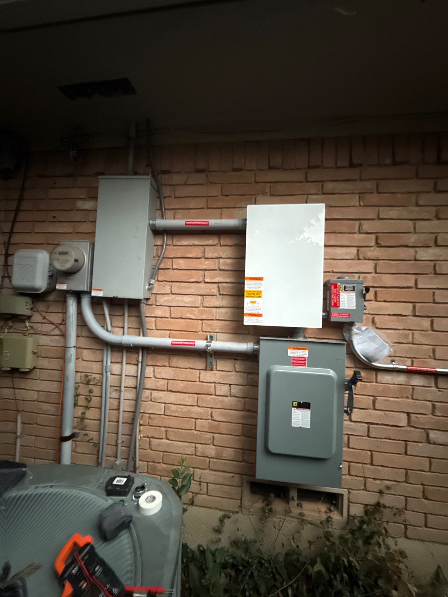 Wayne goes Solar with storage!  by Trojan Solar