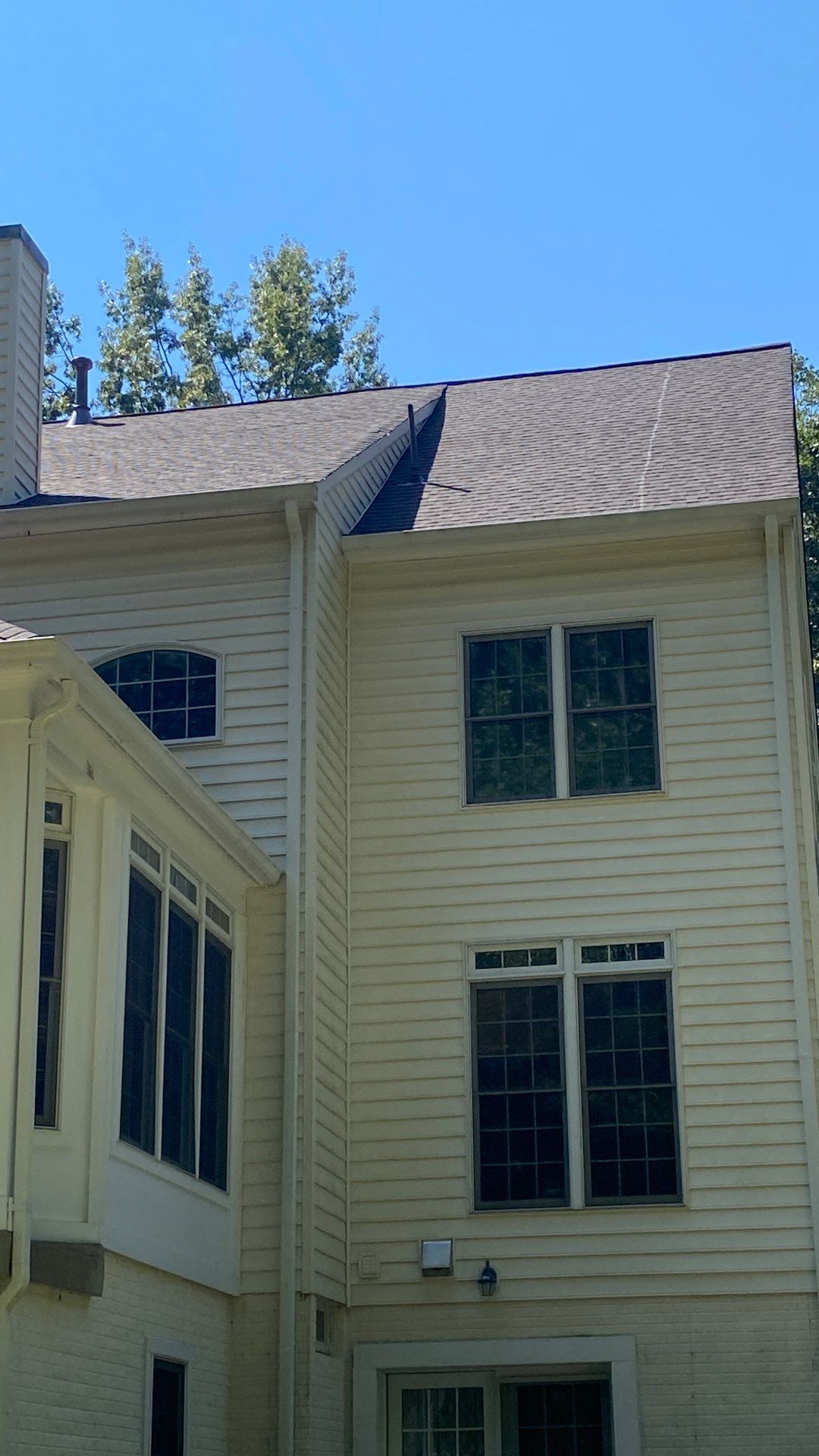 Fairfax station: Residential Roof with CertainTeed Landmark Pro in Max Def Shenandoah  by RM Banning, Inc.