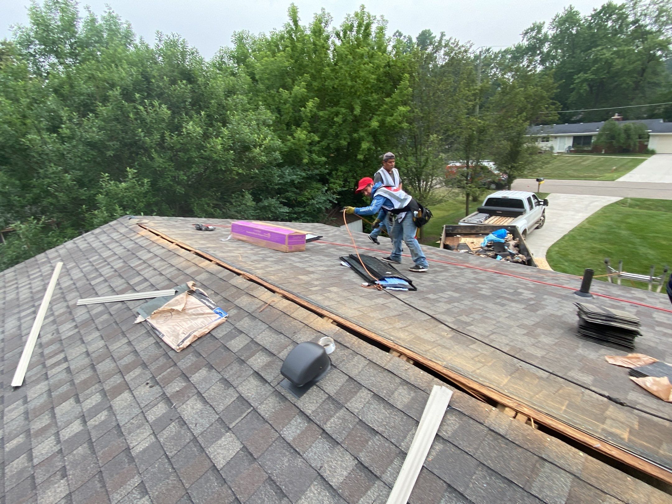 Roof Replacement using CertainTeed Landmark Weathered Wood by 180 Contractors