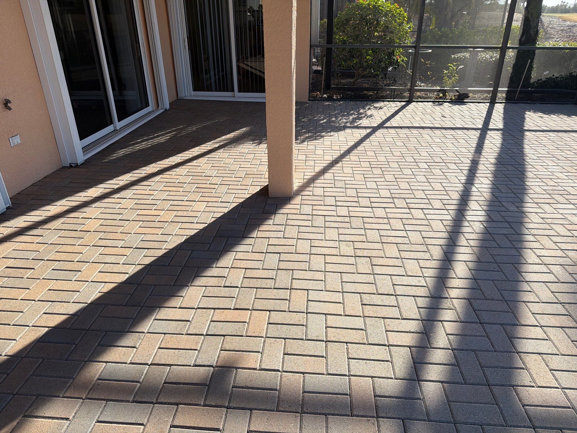 Lanai and Driveway Paver Sealing Project in Sun City Center by Supreme Paver Experts