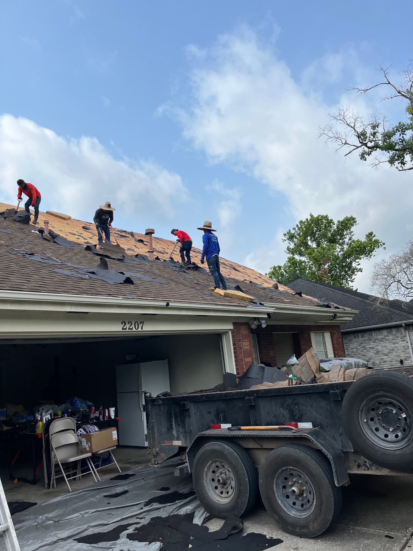 Residential Roofing Installation using Owen's Corning Duration (Lifetime) Shingles by Roof Repair Company