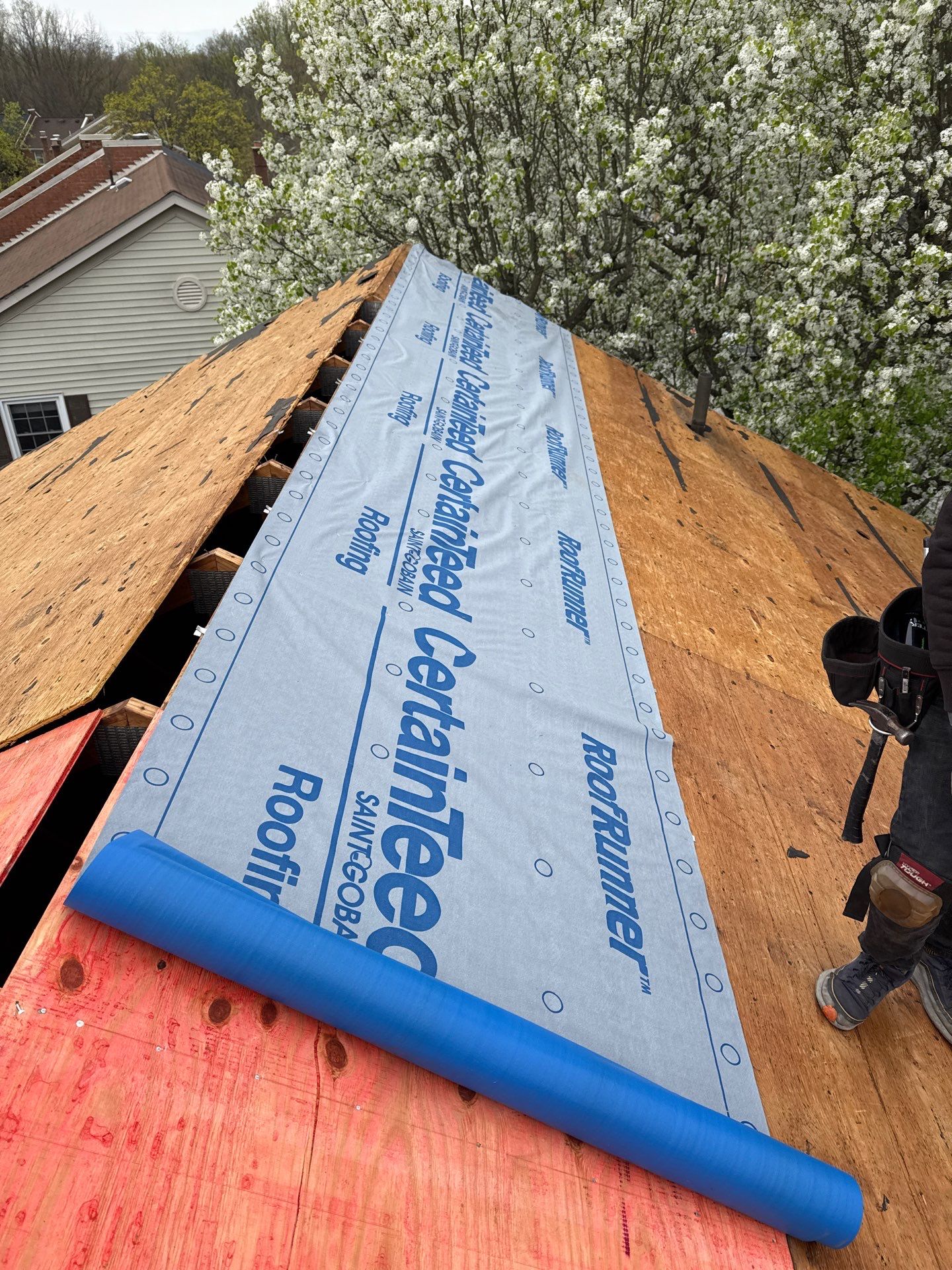 Springfield: Residential Roof Replacement with CertainTeed Landmark Pro in Max Def Red Oak by RM Banning, Inc.