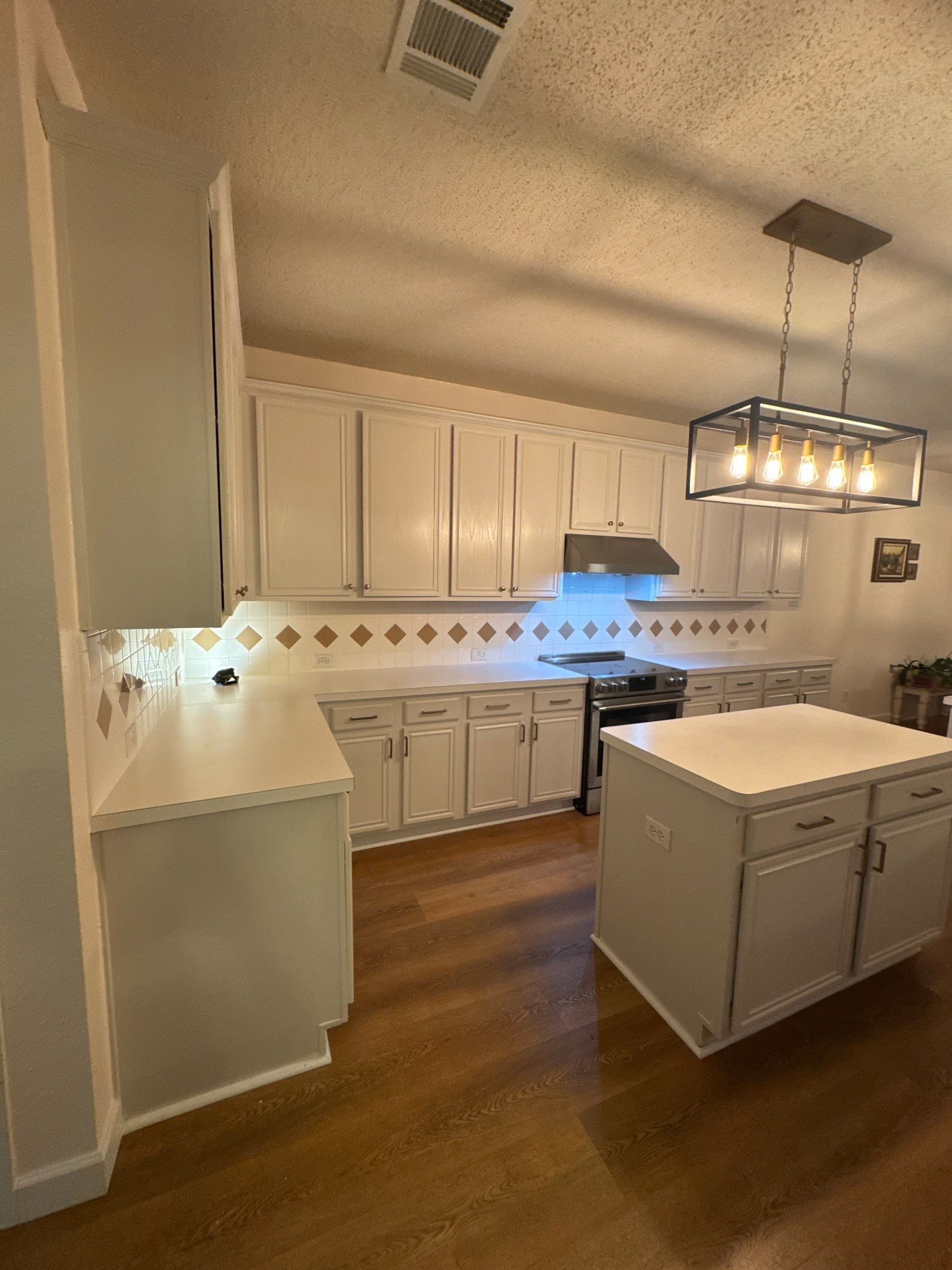 10-Day Luxury Kitchen: Custom Artistry & Waterfall Island Elegance by Tibi Soli LLC