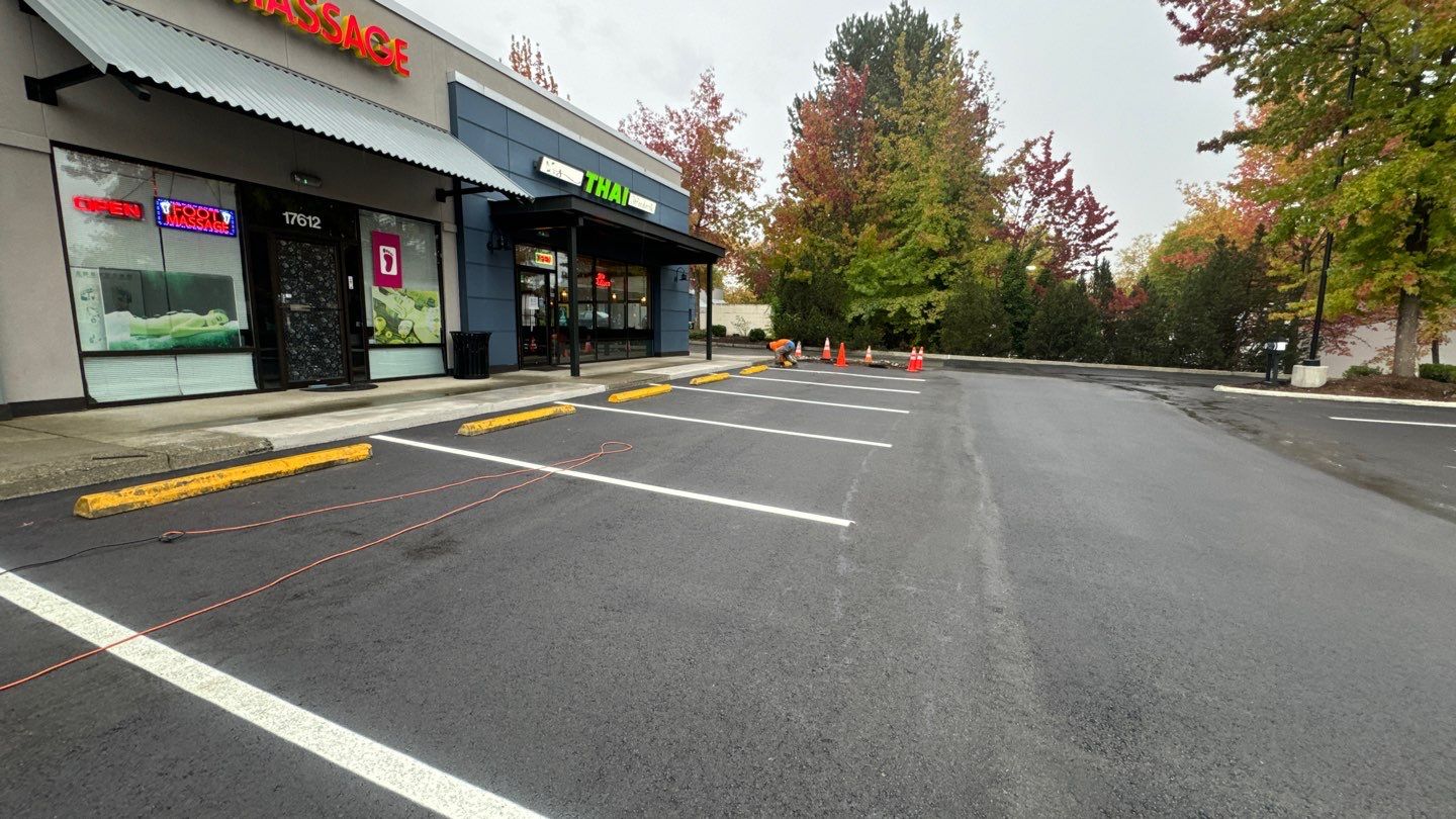 Colliers - Woodinville New Asphalt Parking Lot by Jireh Asphalt & Concrete Inc 