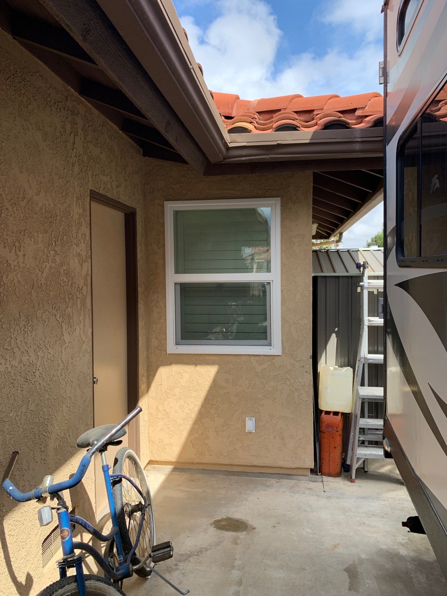 Window Installation using Milgard by American Window Company