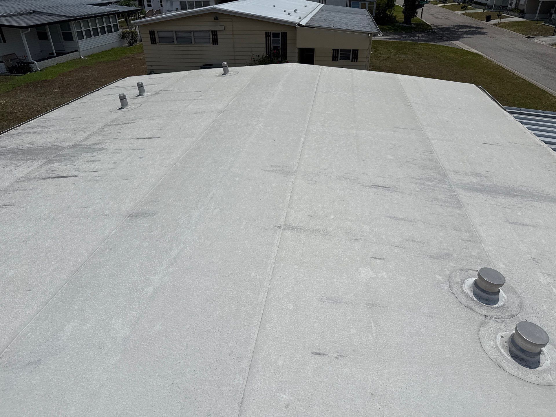 TPO Roof Cleaning in Shadow Brook Mobile Home Park – Palmetto, FL by Sunshine AquaWash