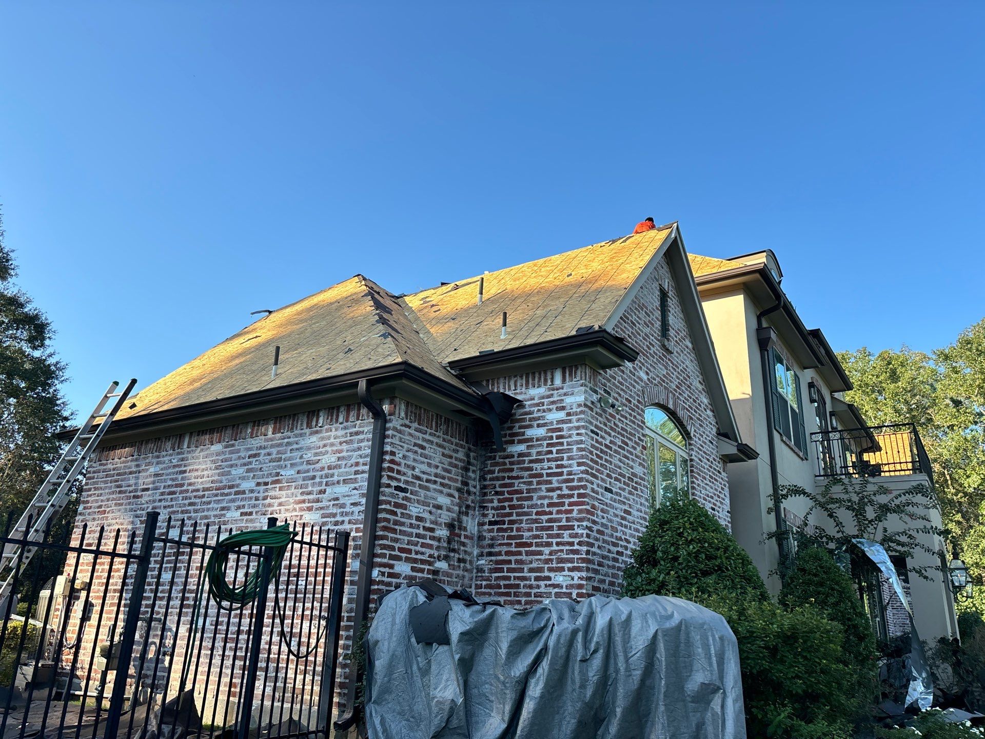 Residential Roofing Installation using Owen's Corning Duration (Lifetime) Shingles by Roof Repair Company
