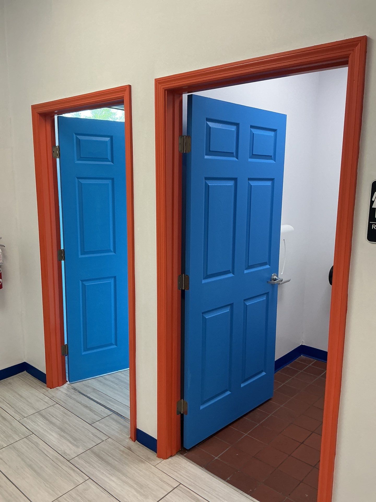 AQUAfin Door Install by Axtra Hand