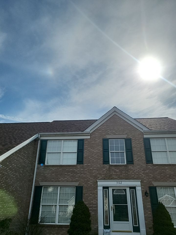 ATLAS PINNACLE COLOR: BURNT HICKORY DRIP EDGE: WHITE by Eagle Eye Roofing