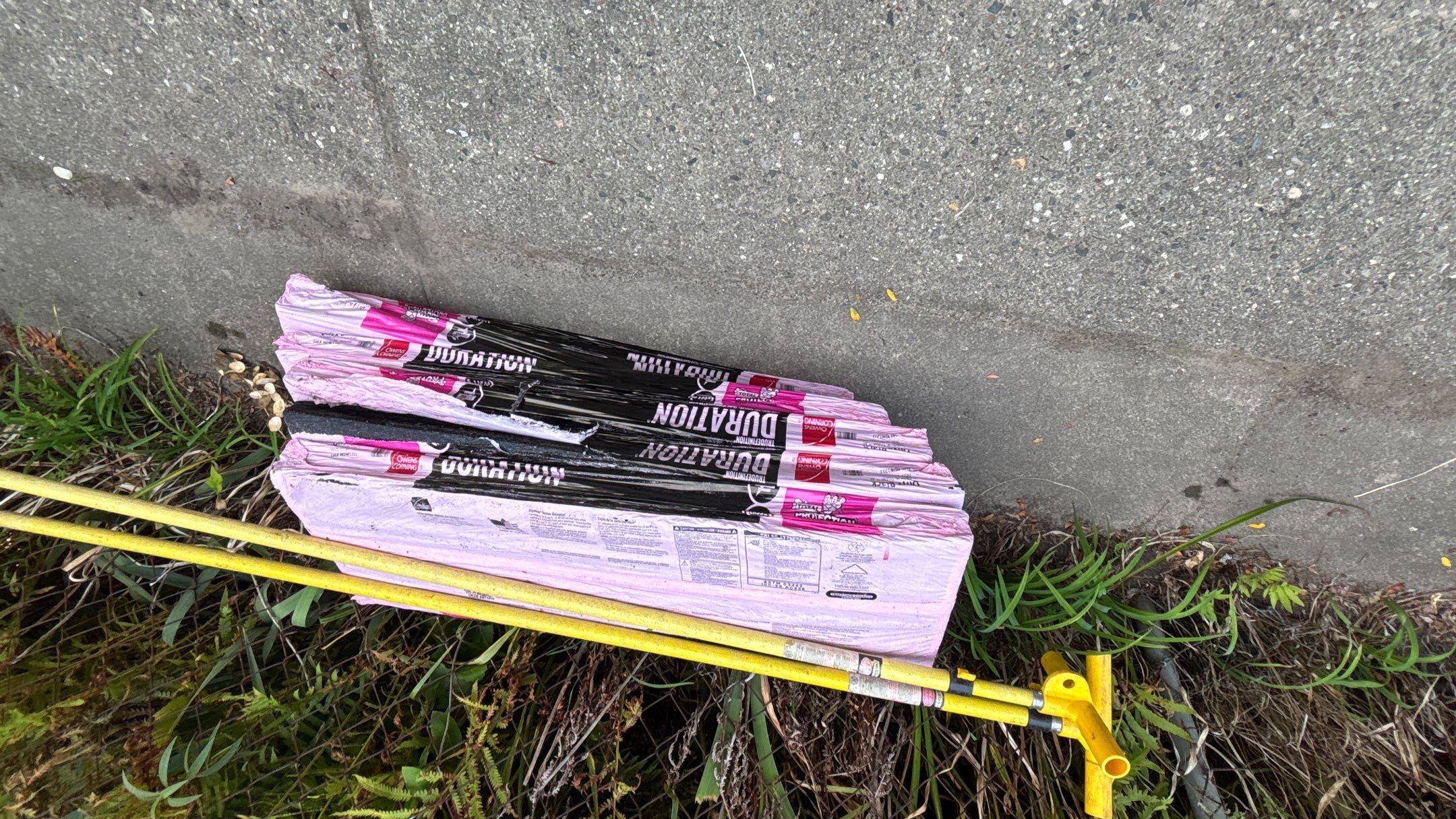 Roof Replacement using Owens Corning Onyx Black by 180 Contractors