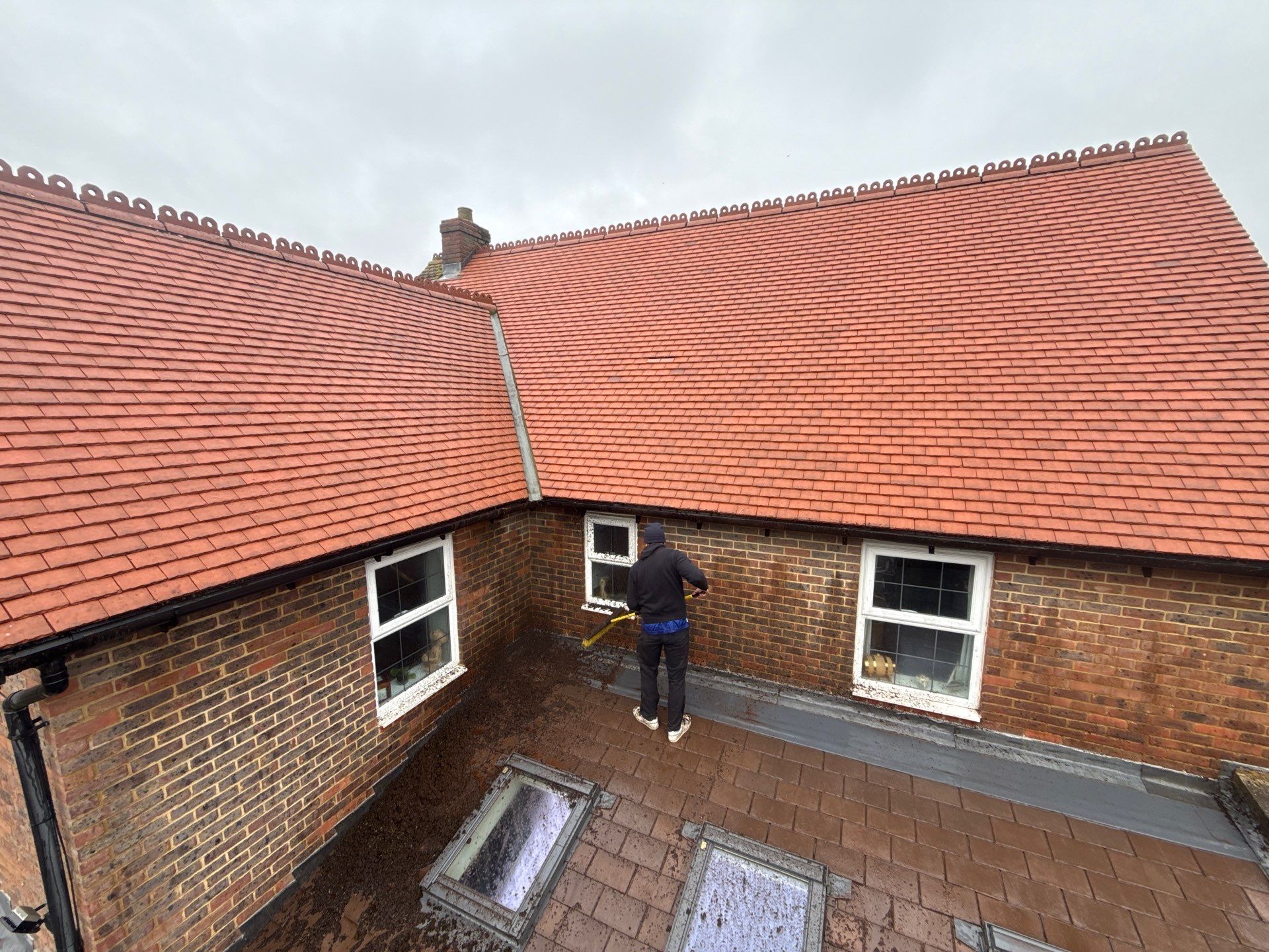 Roof And Render Clean by Ges Exterior Cleaning ltd