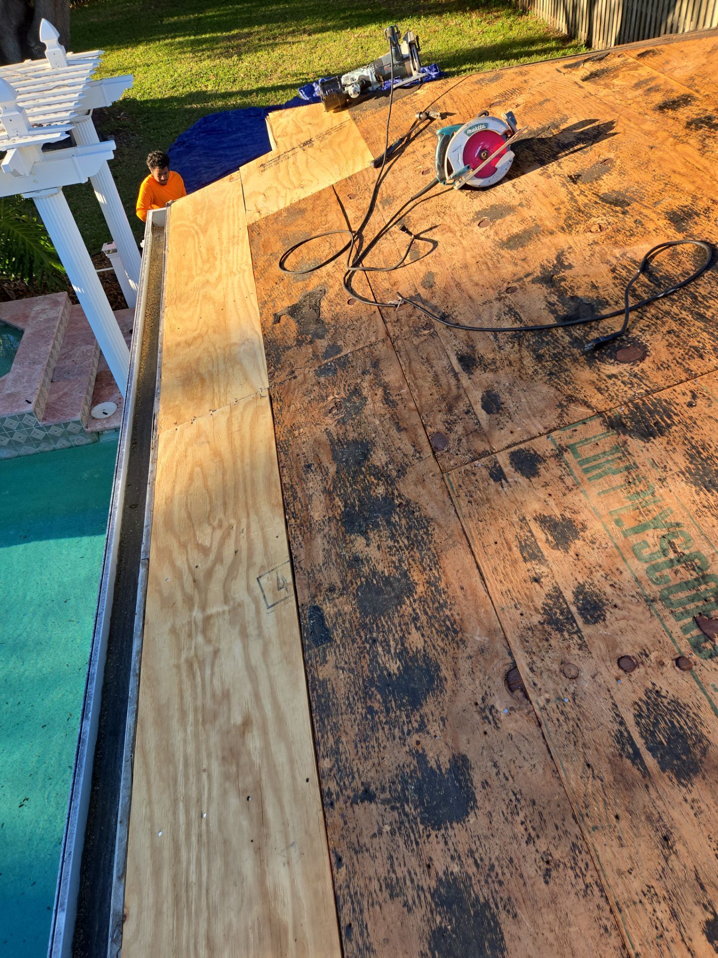 Project in St. Petersburg 33702 by Mitchell Roofing Company LLC