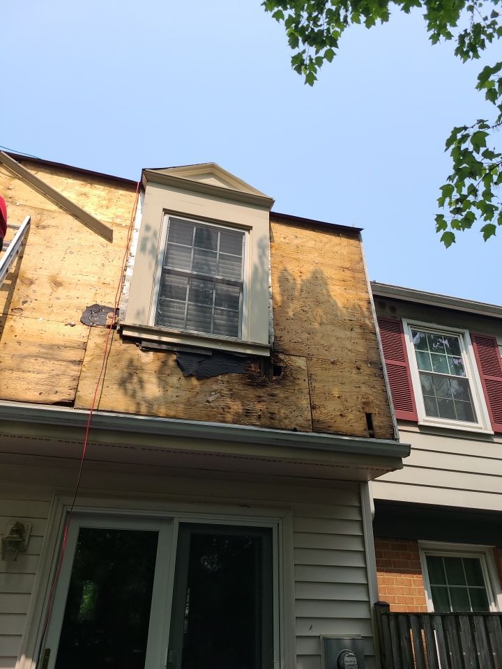 Alexandria - Certainteed Landmark Weathered Wood Shingles by RM Banning, Inc.