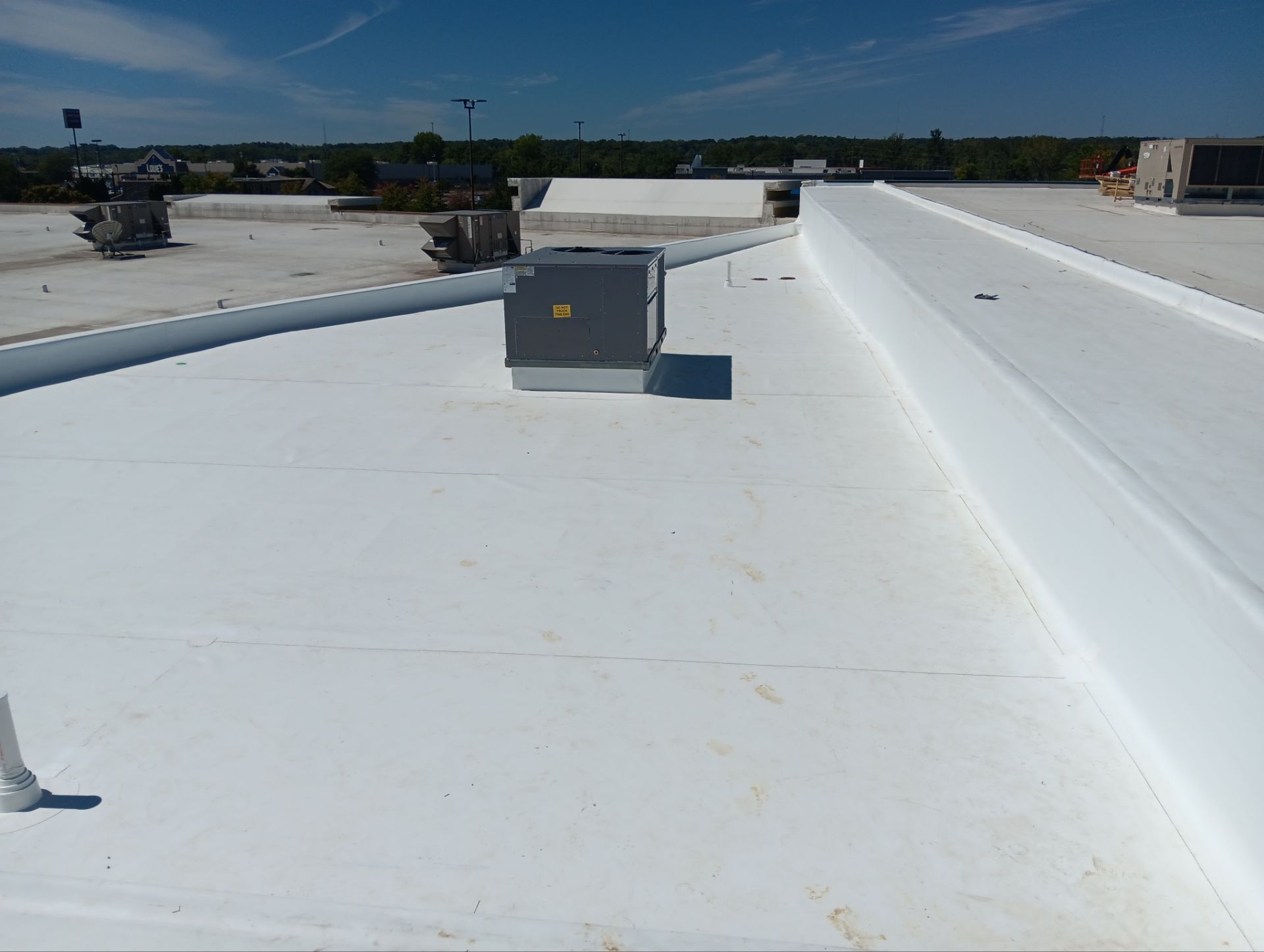Commercial Roofing Installation using 60 mil GAF TPO by 3 Daughters Construction 