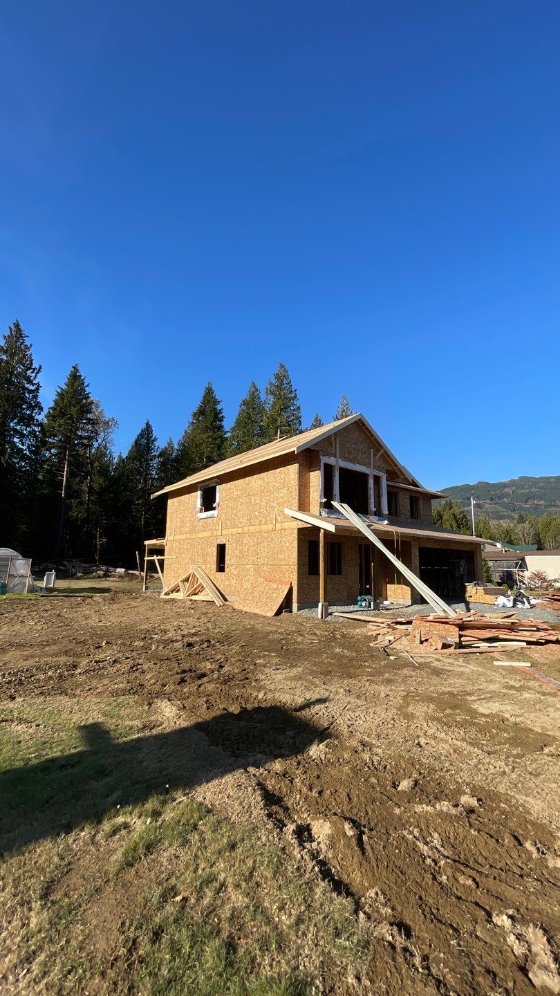 Residential Roofing Installation using OC Oakridge shingles by Top Notch Roofing Inc